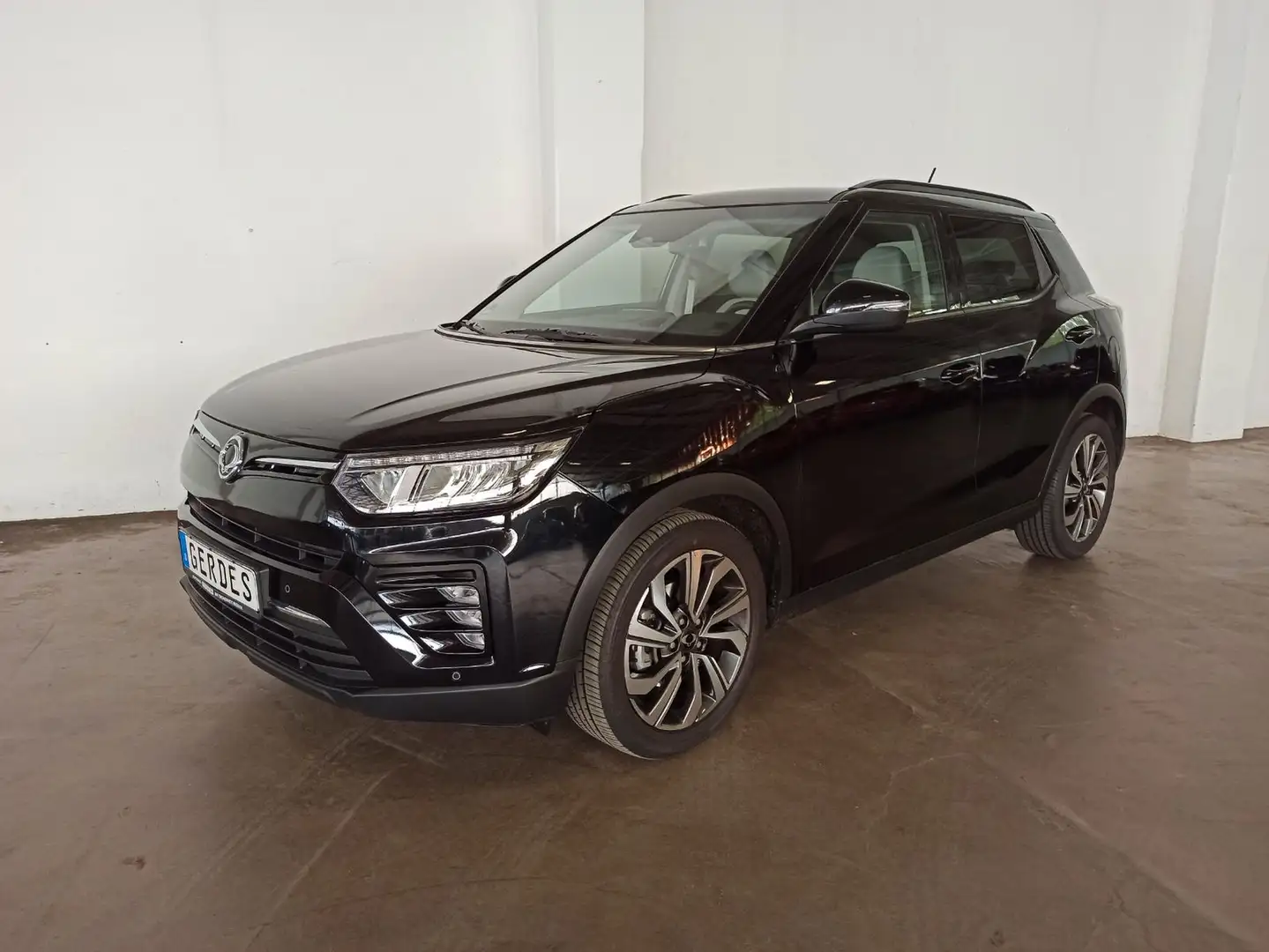 SsangYong Tivoli Quartz 4x2 Schwarz - 2
