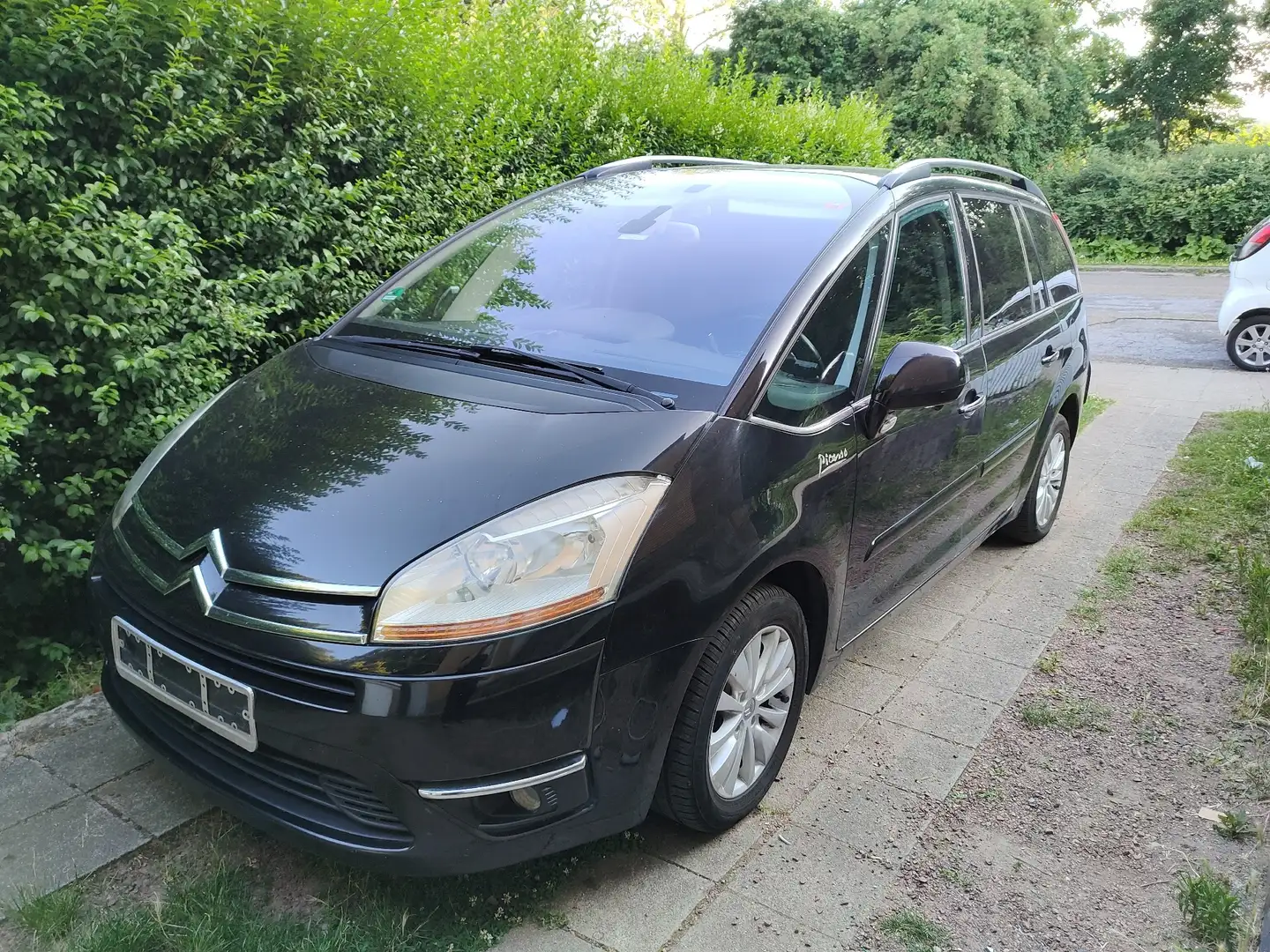 Citroen Grand C4 Picasso 1.6 HDi FAP EGS6 Exclusive Black - 1