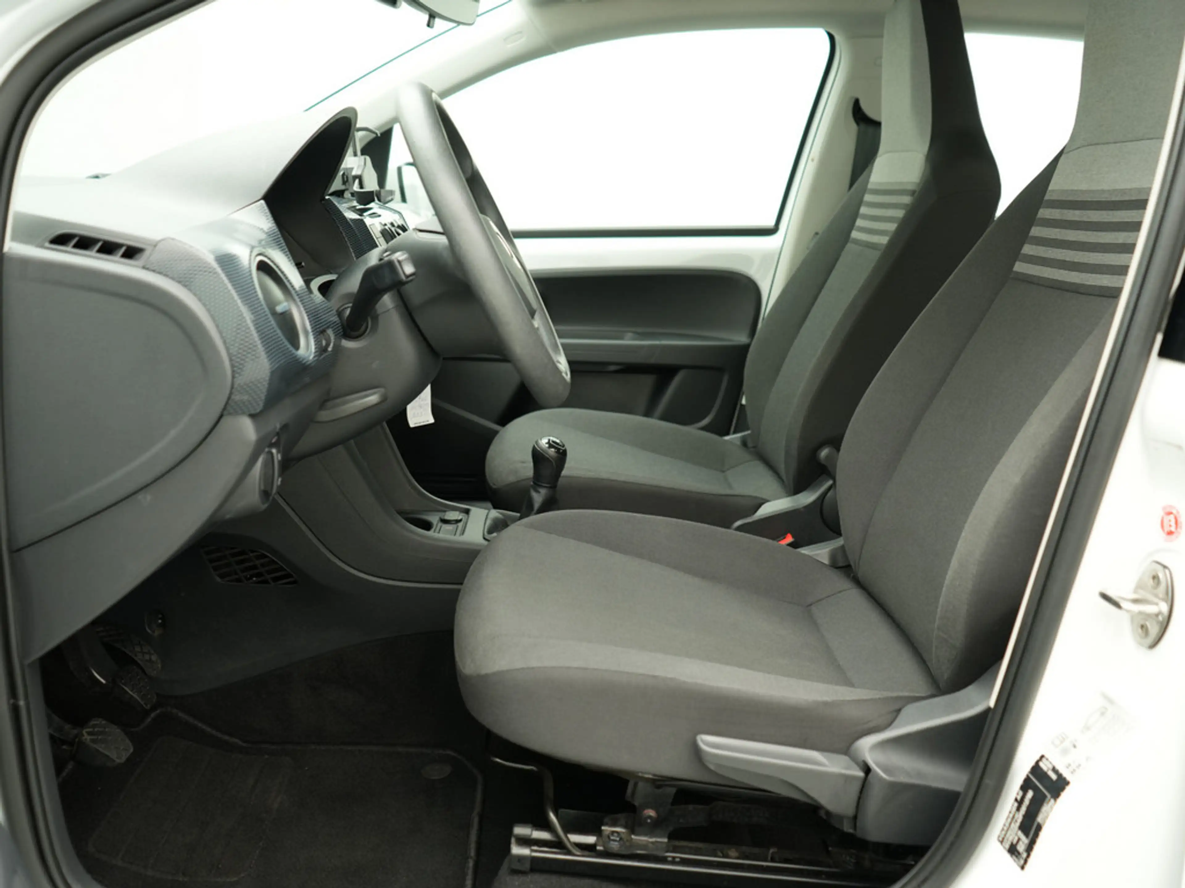 Volkswagen up! 1.0 KAM PDC KLIMA FACELIFT — photo 6
