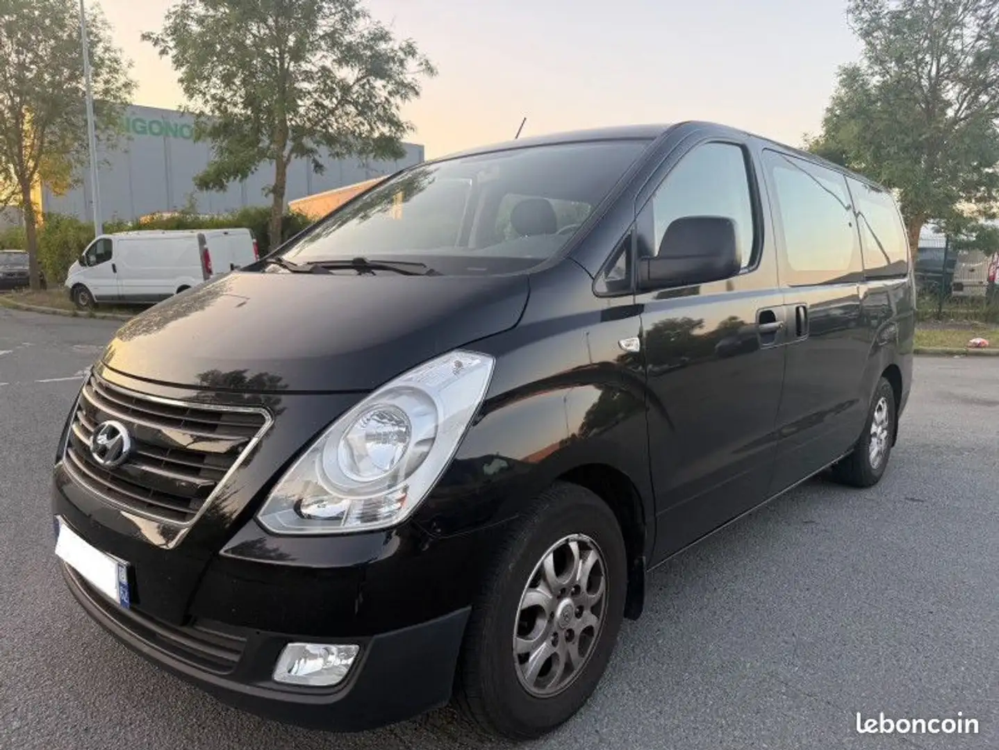 Hyundai H-1 H-1 VAN 2.5 CRDI 136 CABINE APPROFONDIE 6 PLACES Negru - 1