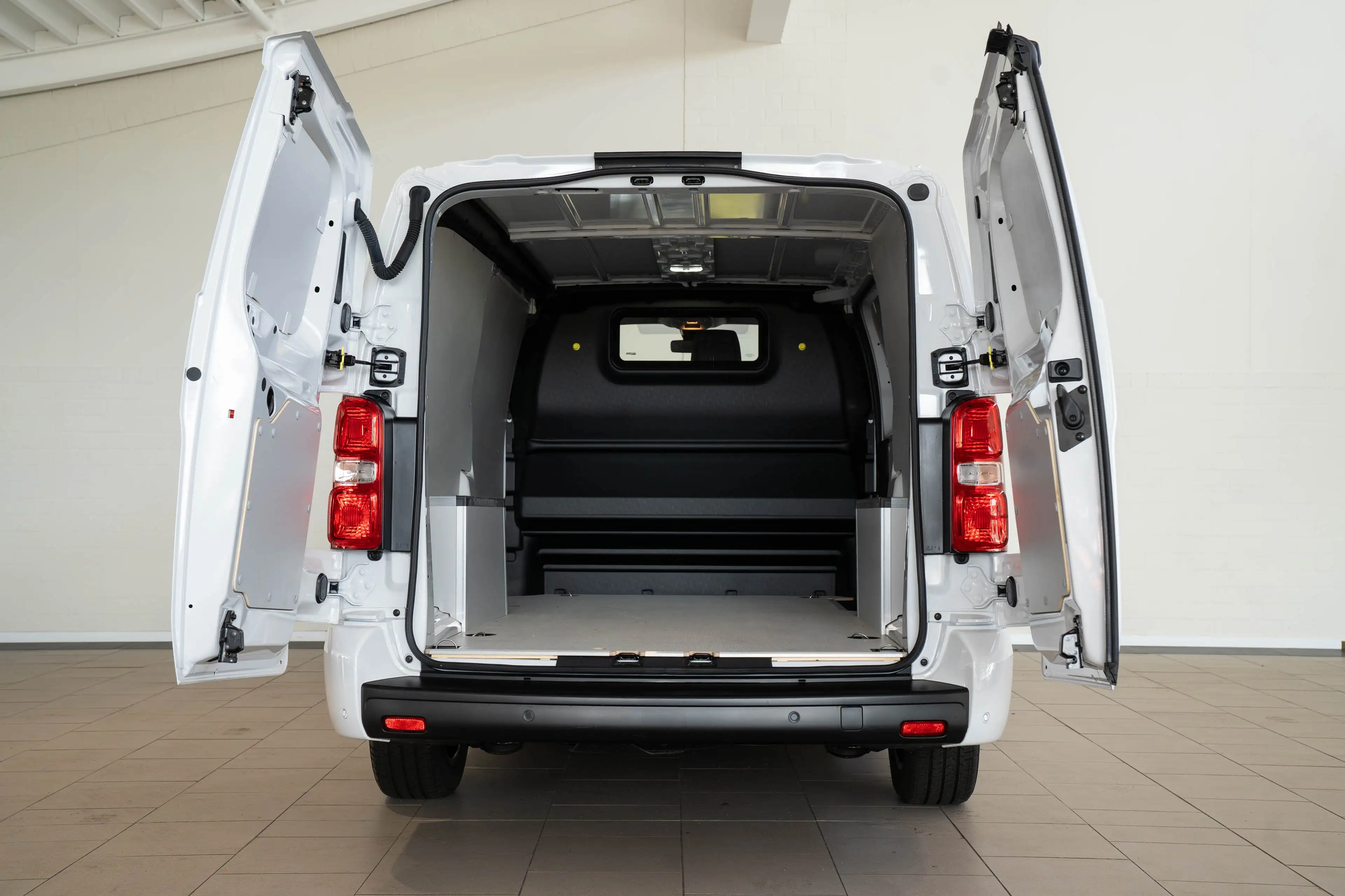 Fiat Scudo e-Scudo L3 75 kWh | SOH 97% | Camera | Laadruimtep — photo 10