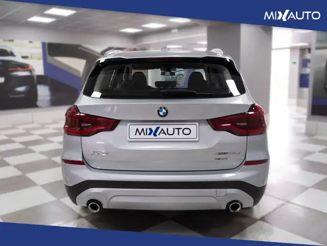 BMW X3 view 4