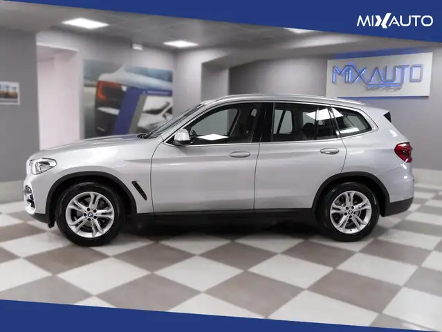 BMW X3 view 3