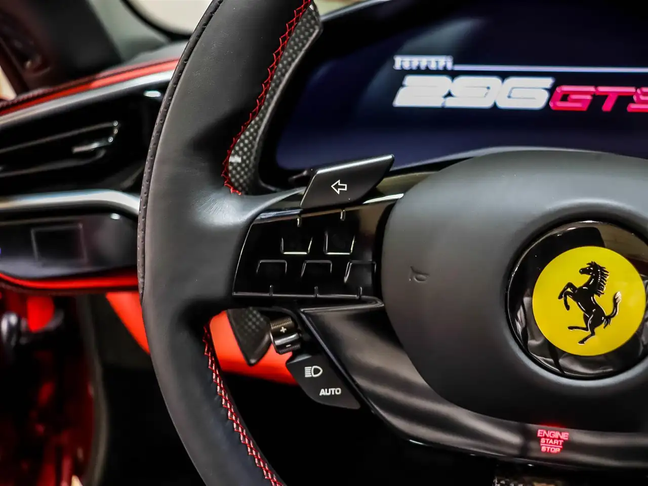Ferrari 296 GTS снимка Ferrari 296 GTS