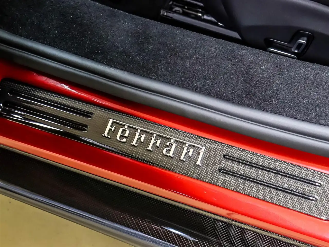 Ferrari 296 GTS снимка Ferrari 296 GTS
