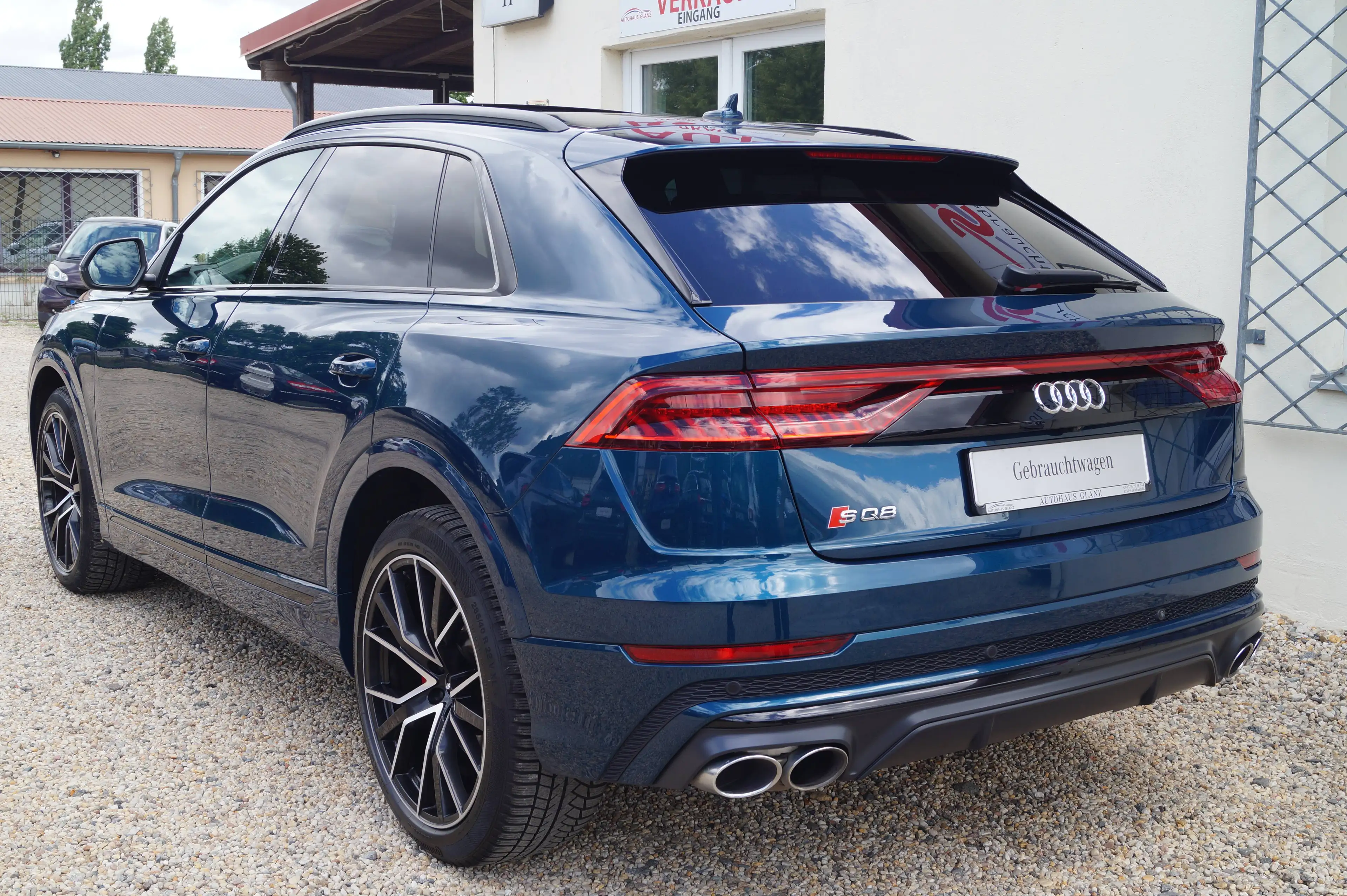 Audi SQ8 4.0 TDI quattro 1.Hand*Matrix*Standh*B&O* — photo 3