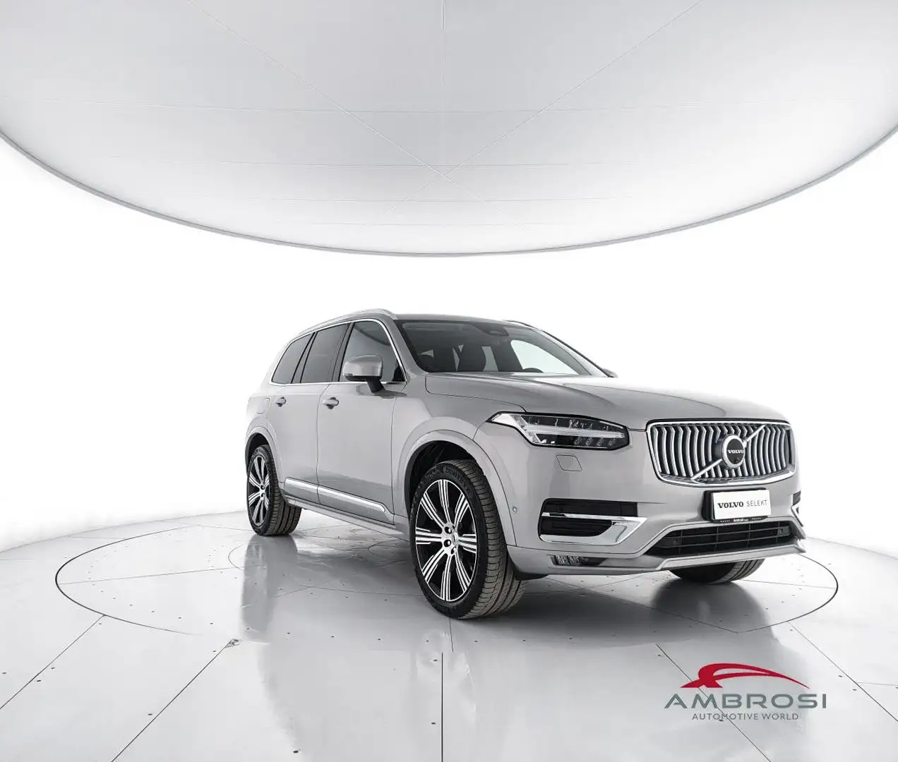 Volvo XC90 B5 AWD Mild hybrid Diesel Ultimate Bright 7 Sedili srebrna - 2