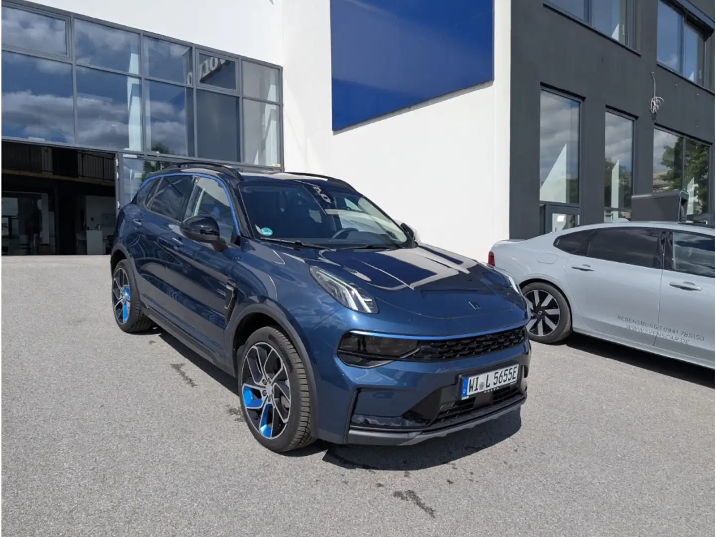 Lynk & Co 01 1.5 TD PHEV 192 kW 1.5TD Plug-In-Hybrid EU6d Blau - 2