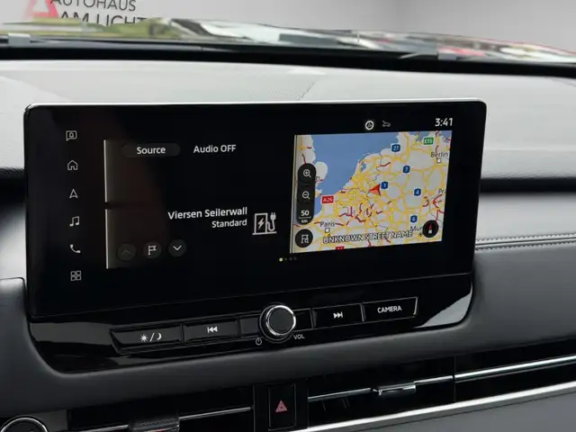 Mitsubishi Outlander view 13