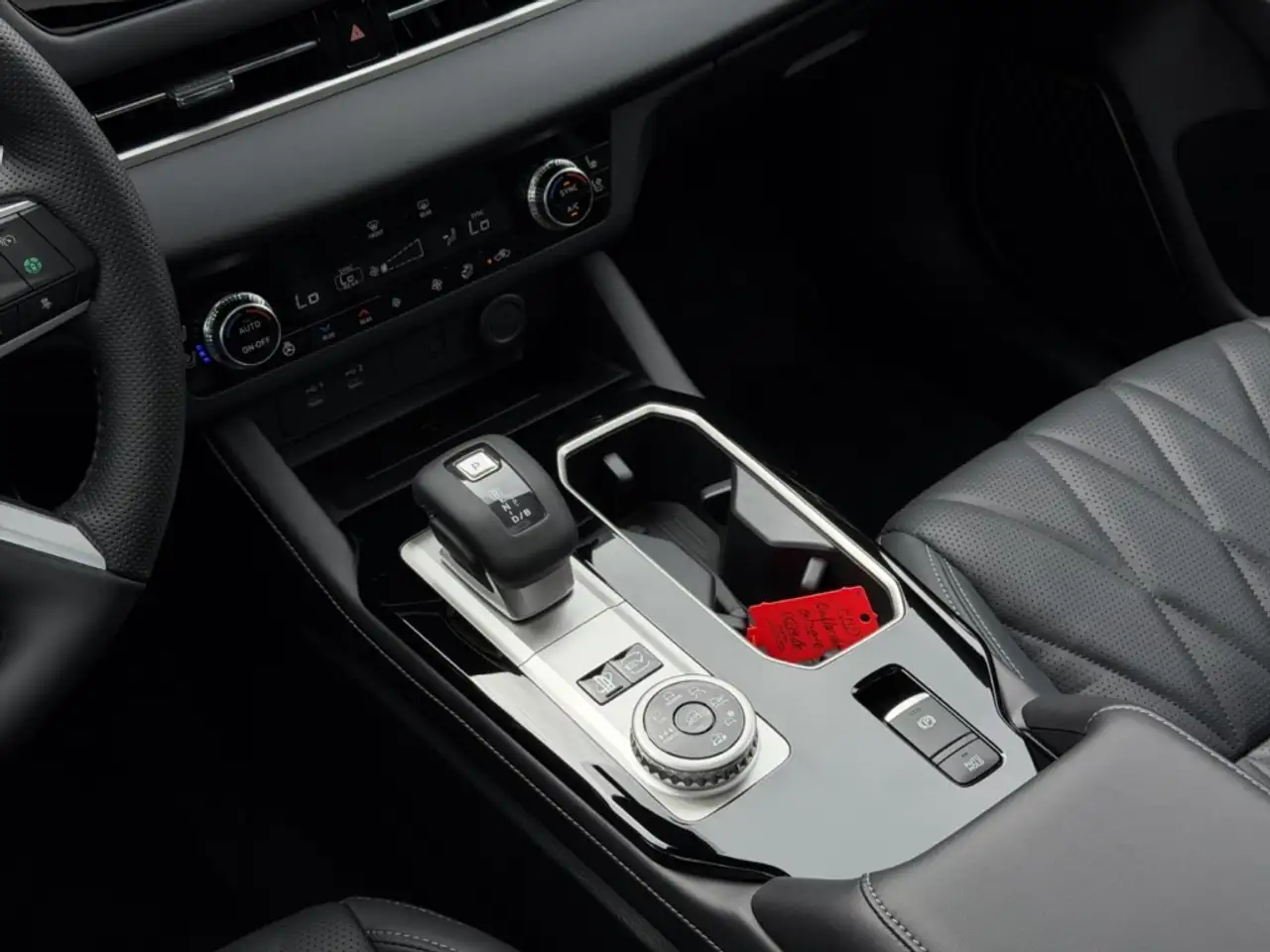 Mitsubishi Outlander 2026 — фото 14