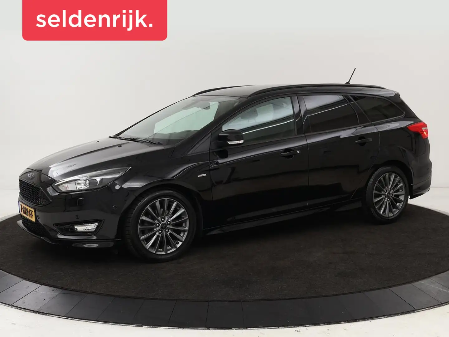 Ford Focus 1.0 EcoBoost 140pk ST-Line | Stoel & stuurverwarmi Nero - 1