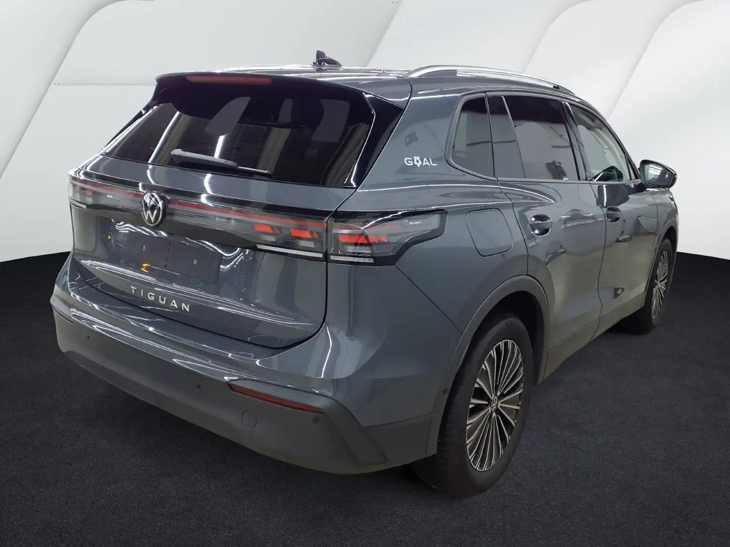 Volkswagen Tiguan 1.5 eTSI DSG GOAL NAVI AHK KAMERA KLIMA Grau - 2