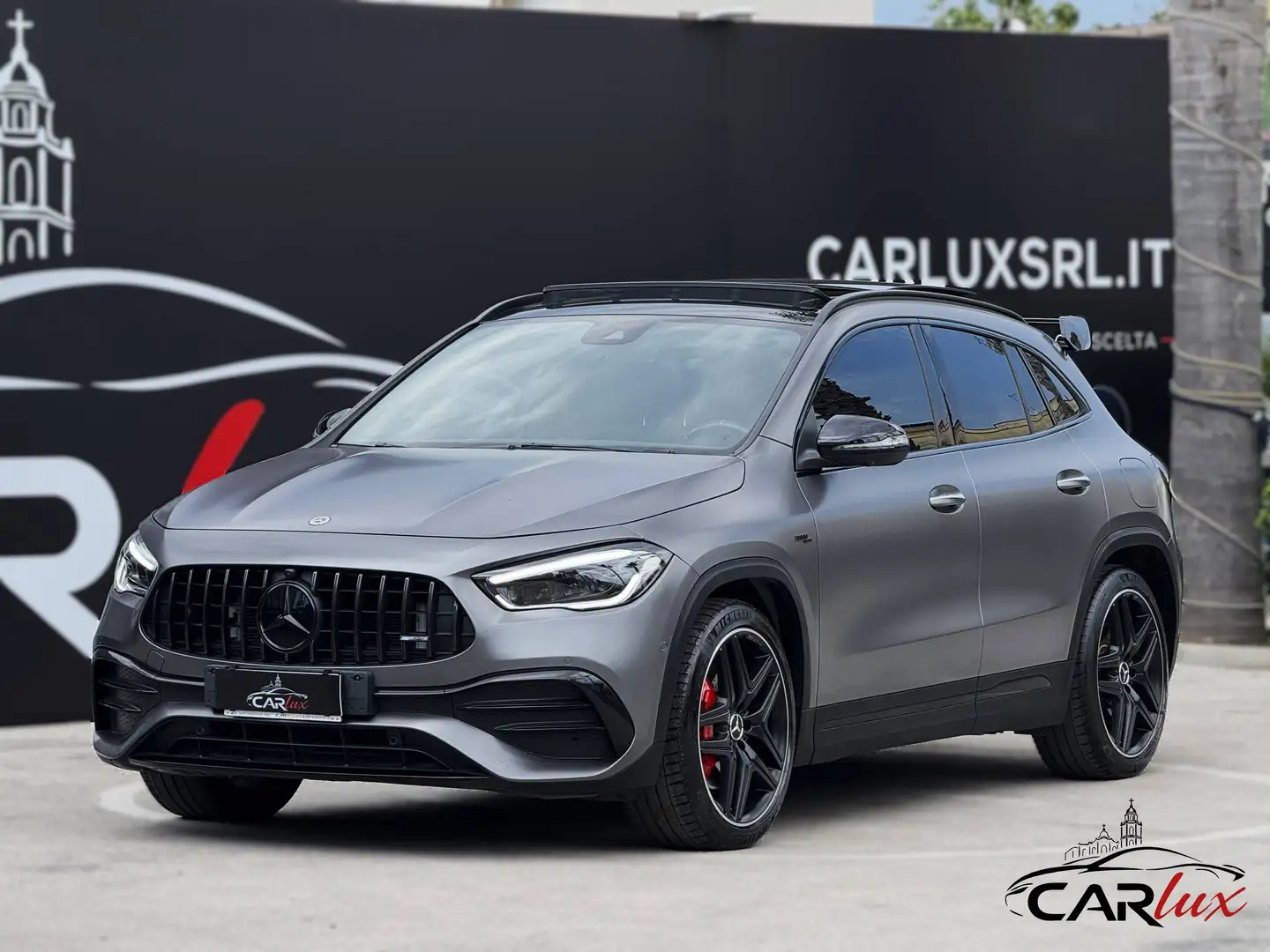 Mercedes-Benz GLA 35 AMG 4MATIC 306CV | TETTO | MULTIBEAM | CAM 360 | SEDILI ELETTRICI | SCARICO | BURMESTER | SPECIAL PAINT Grau - 1