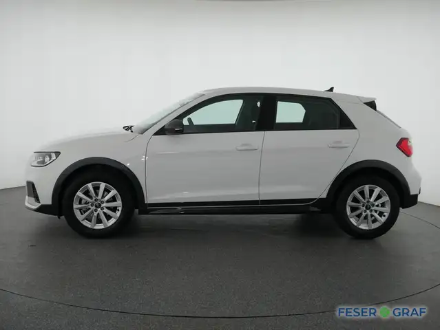 Audi A1 view 12