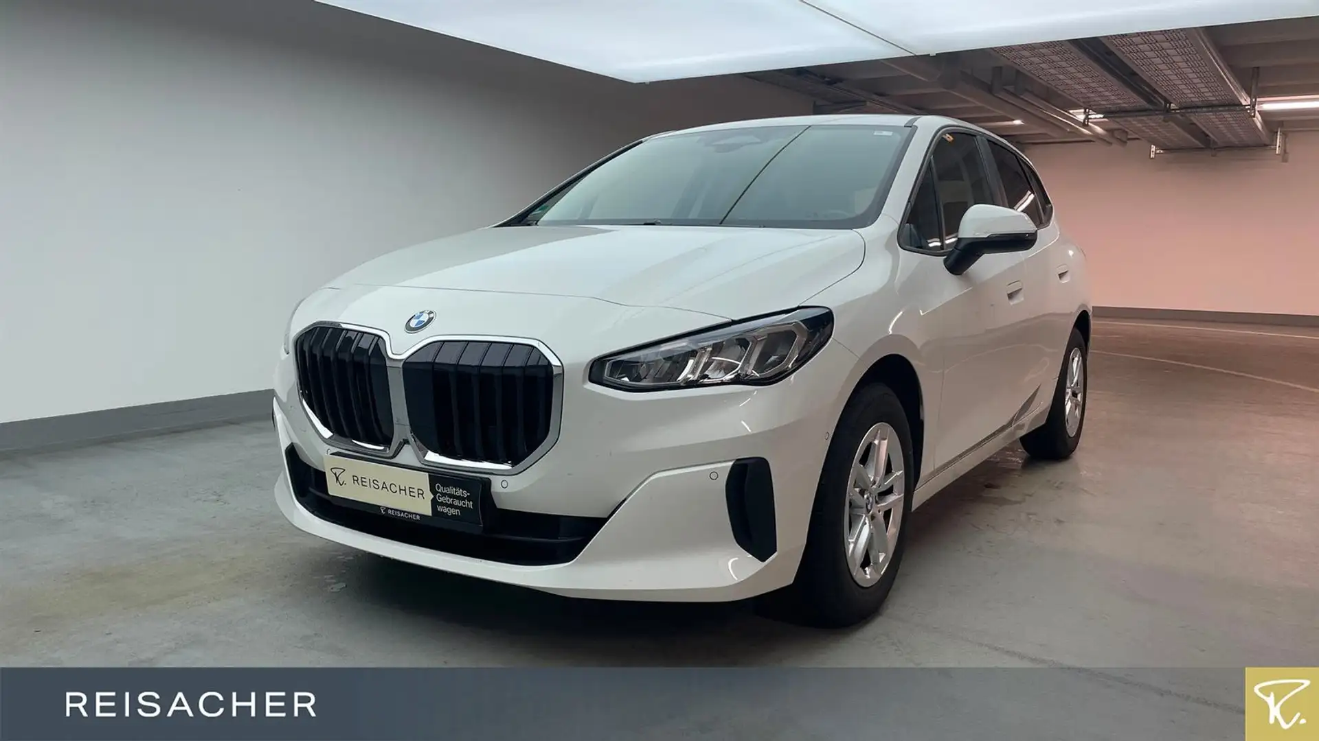 BMW 220 220i A Active Tourer LCPlus RFK SH SSV DA Weiß - 1