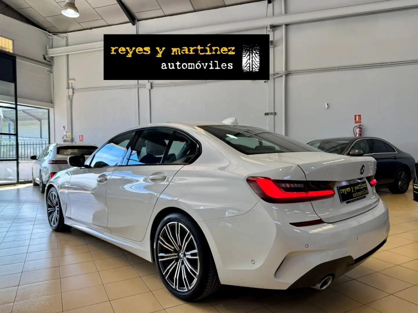 BMW 320 320dA Blanco - 2