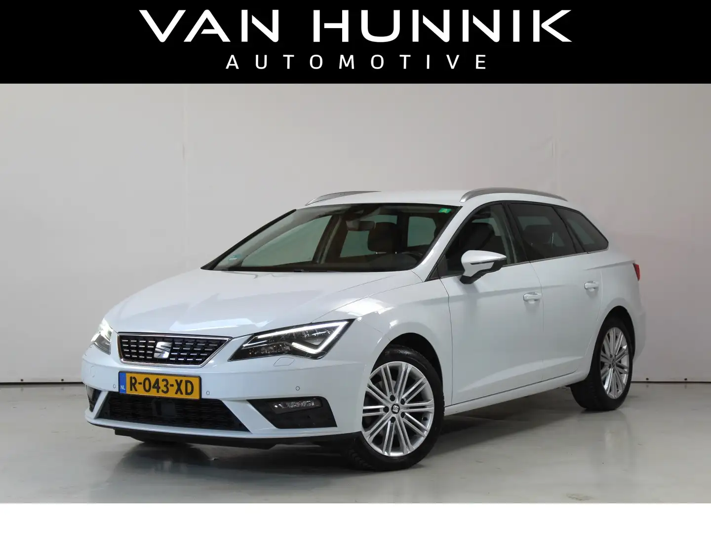 SEAT Leon ST 1.5 TSI Xcellence Vitrual | Keyless | Trekhaak Bianco - 1