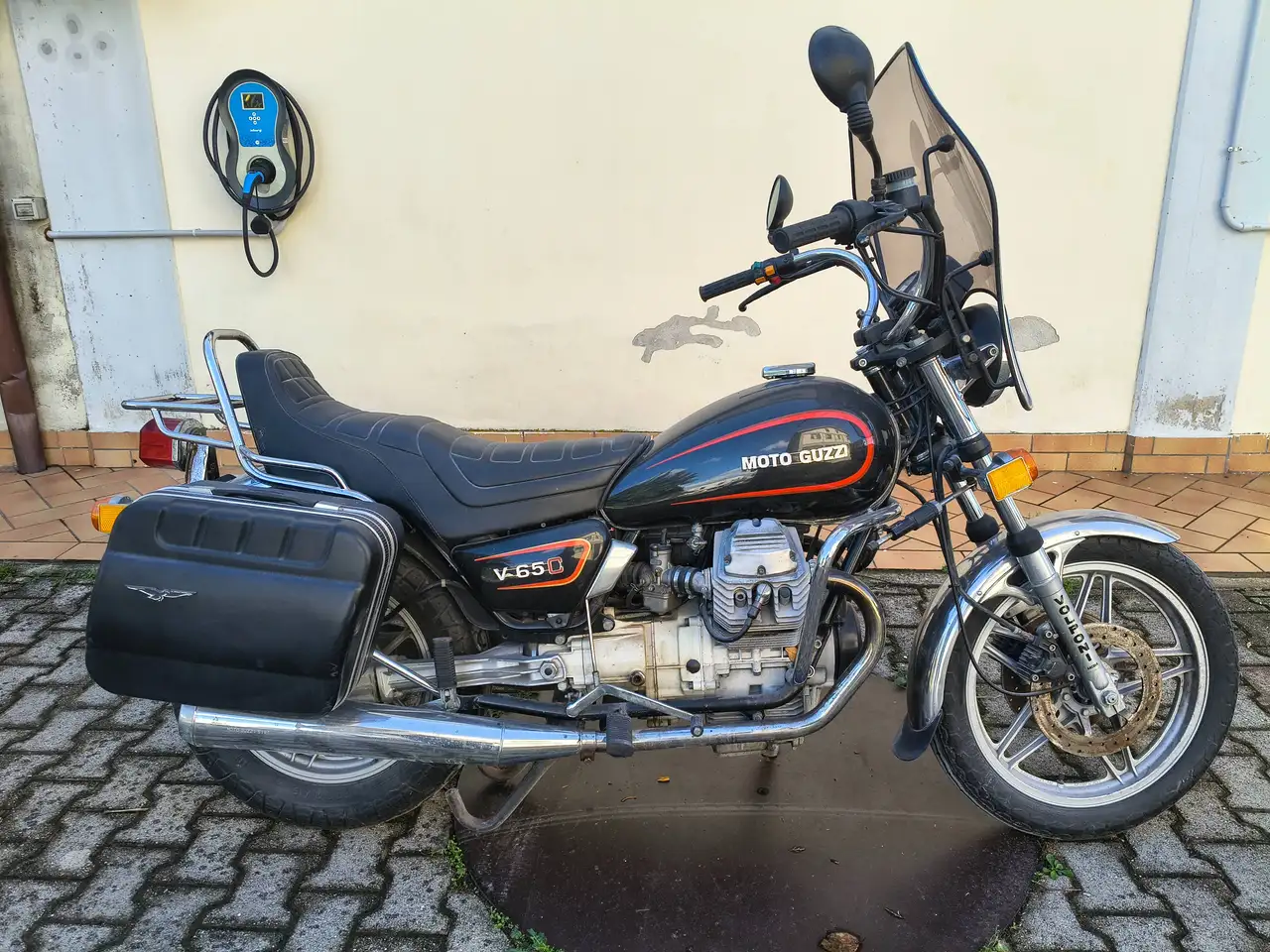 Moto Guzzi V 65