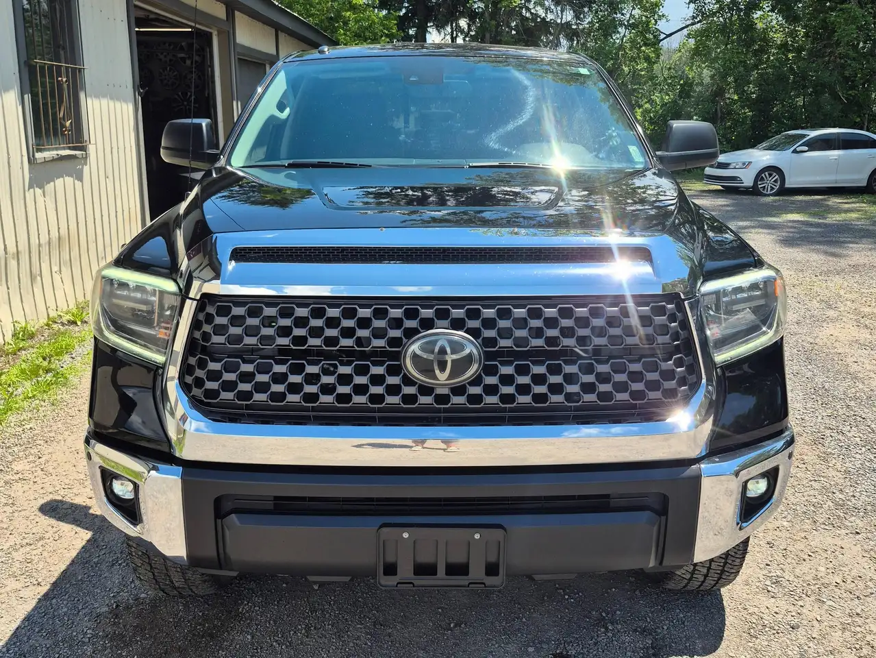 Toyota Tundra photo Toyota Tundra