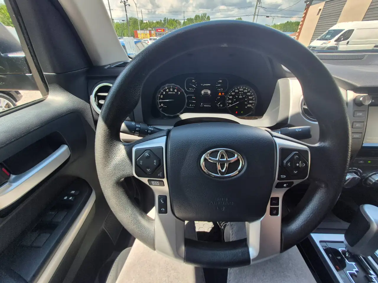 Toyota Tundra photo Toyota Tundra