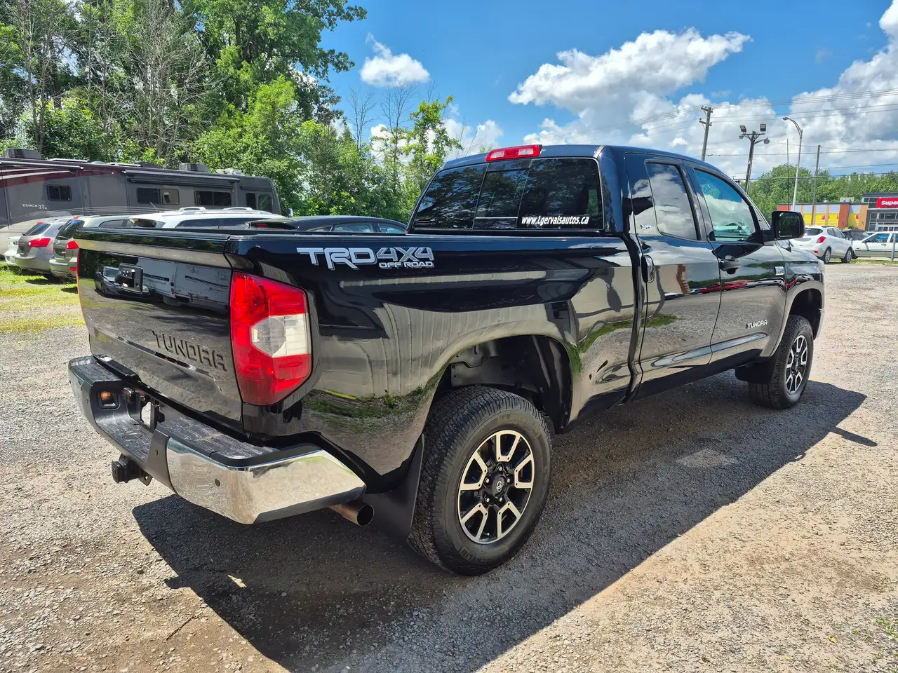 Toyota Tundra photo Toyota Tundra