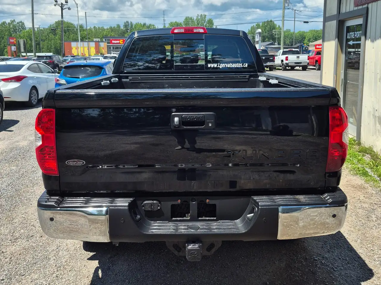Toyota Tundra photo Toyota Tundra