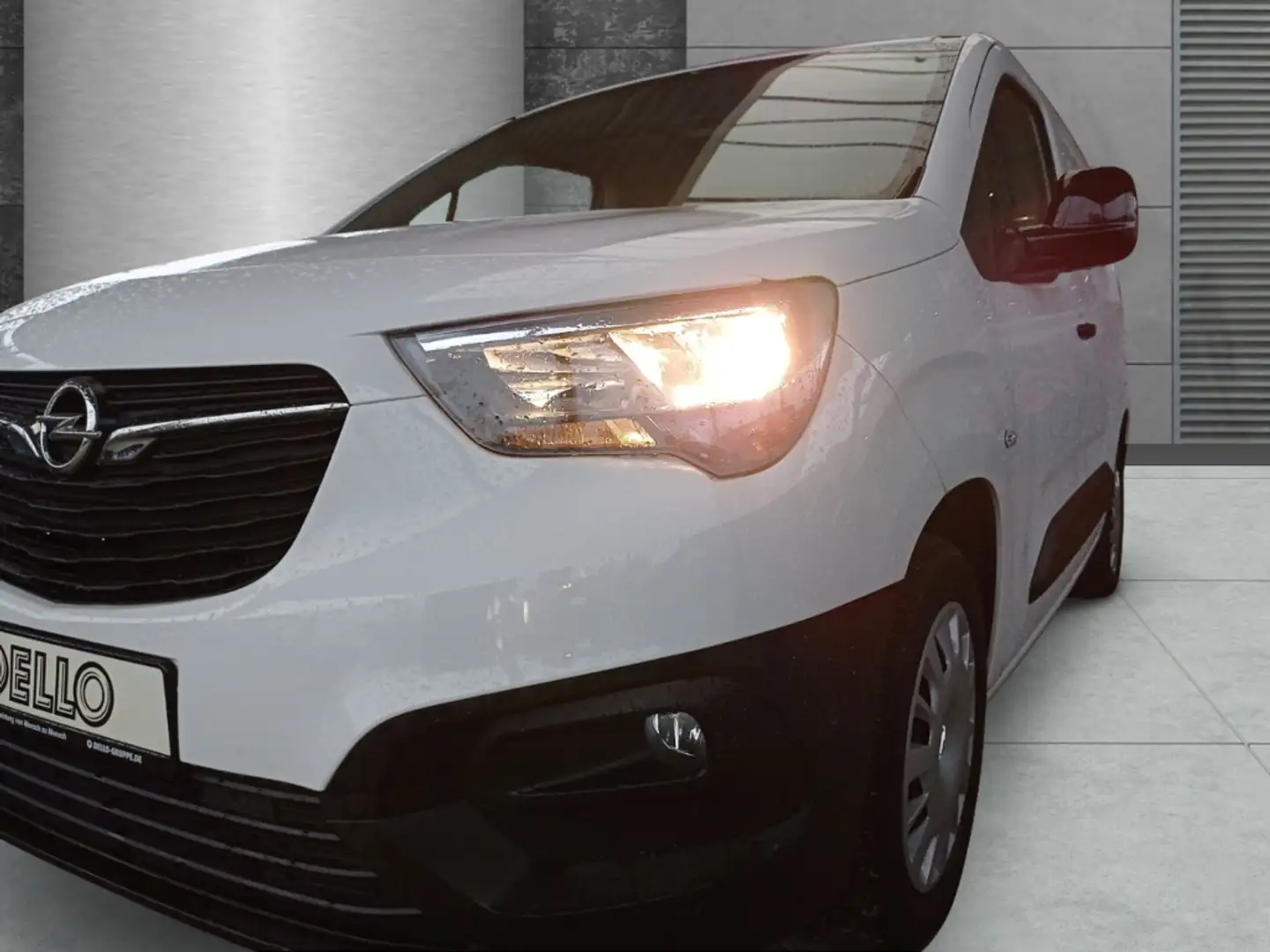 Opel Combo 1.5 D Cargo Edition Navi Sitzhzg. Rfk. PDCv+h Rück Blanc - 2