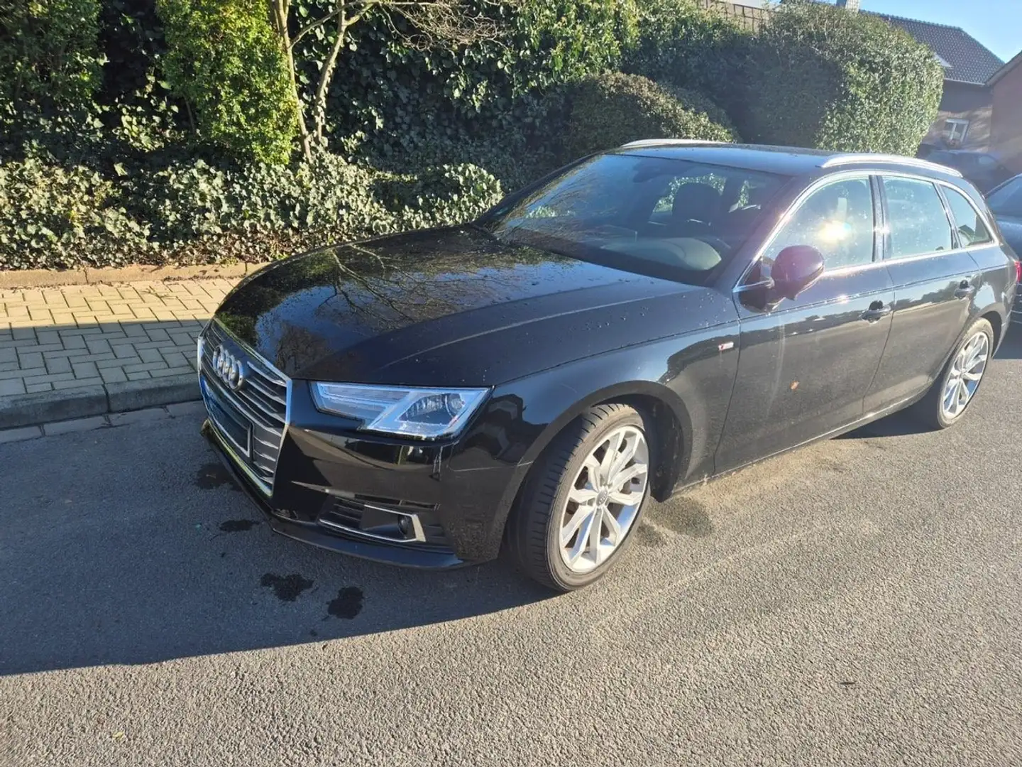 Audi A4 A4 Avant Diesel Avant 2.0 TDI S tronic design Schwarz - 1