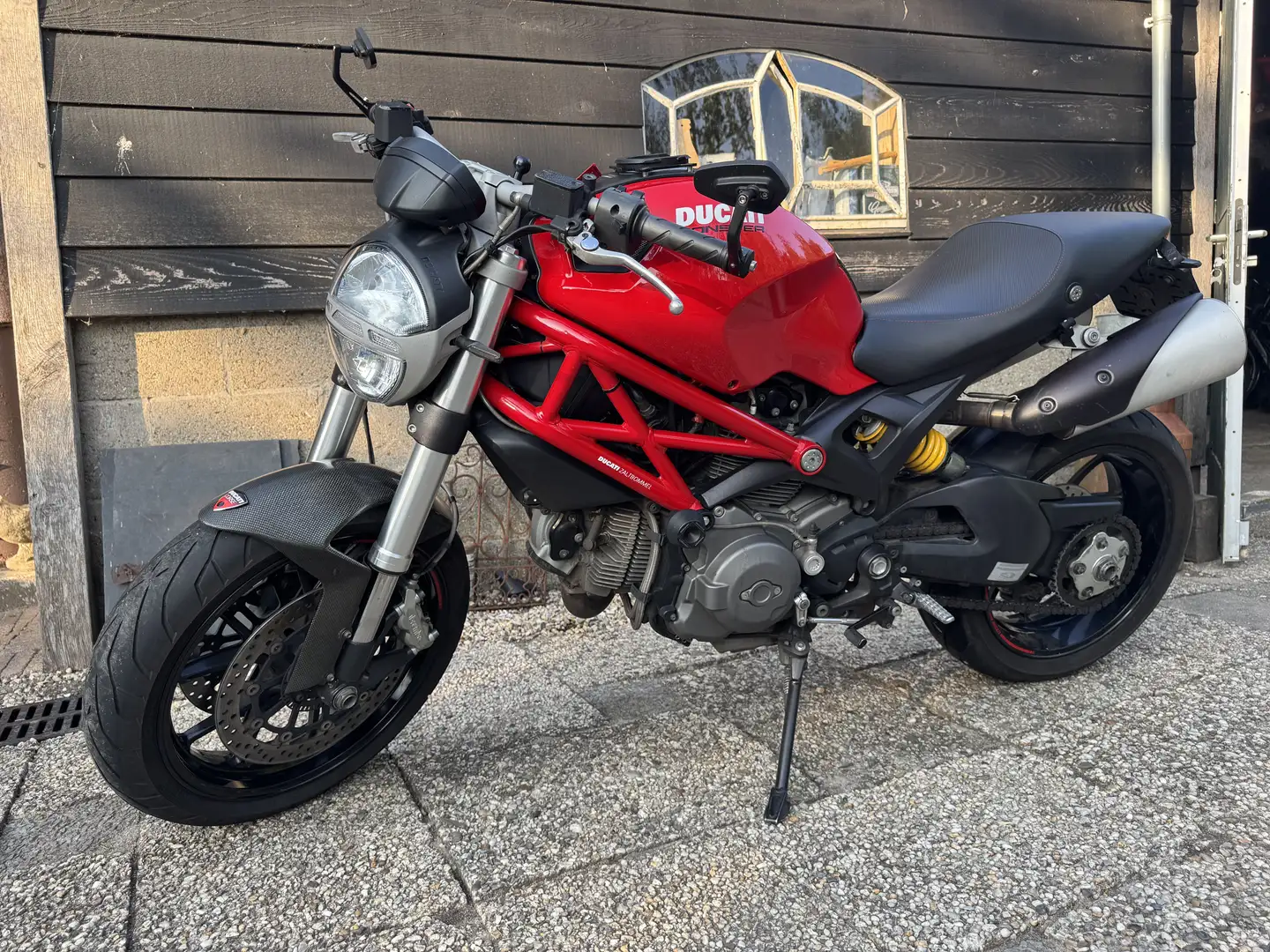 Ducati Monster 796 met dominator uitlaten Rood - 2