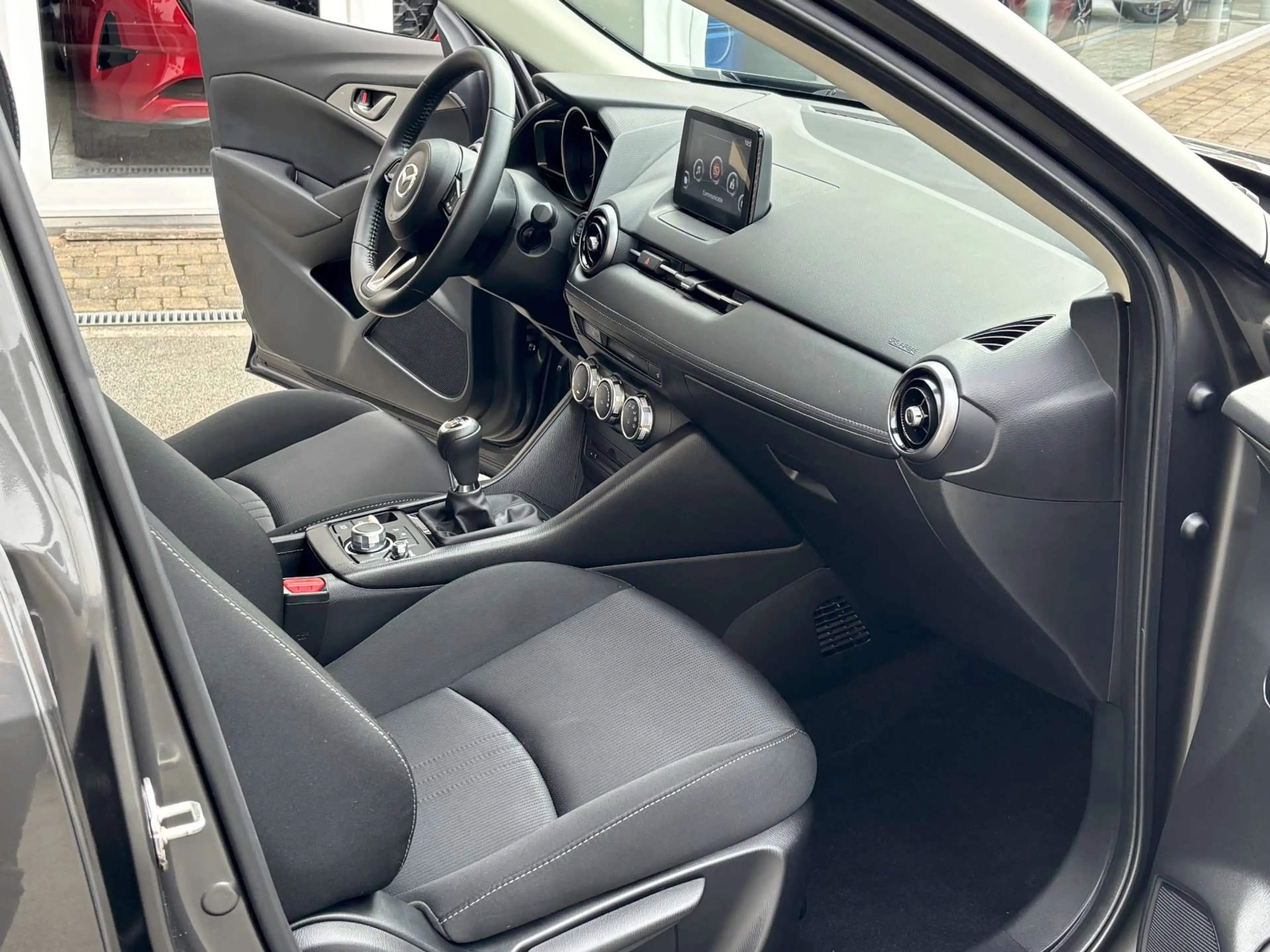 Mazda CX-3 CX-3 2.0 SKY-G / Camera / Apple / 65000km / 12m wb — photo 7