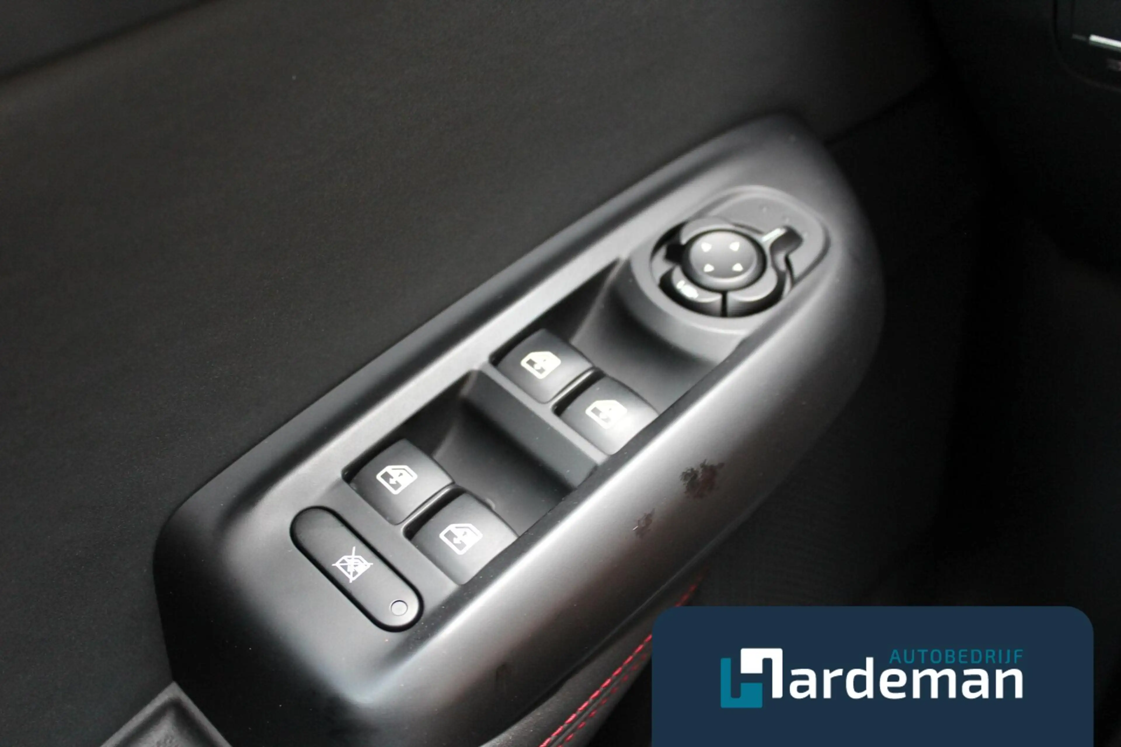 Alfa Romeo Tonale 1.5T Hybrid Edizione Speciale Carplay — photo 10