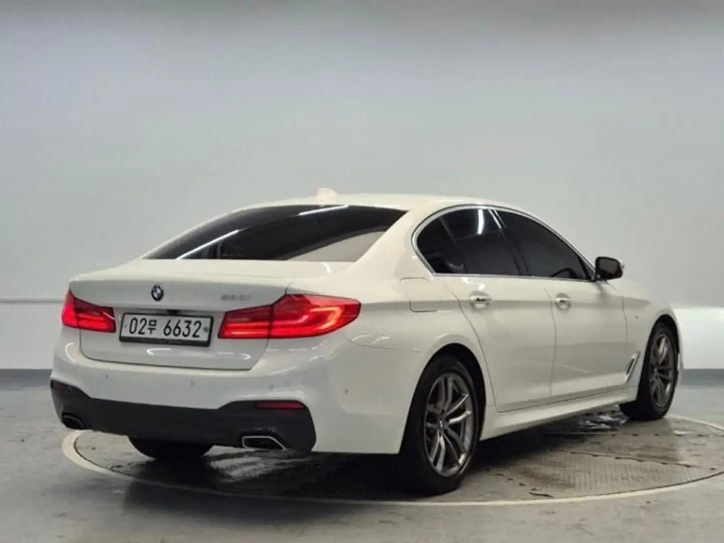 BMW 530 M sport + - 2