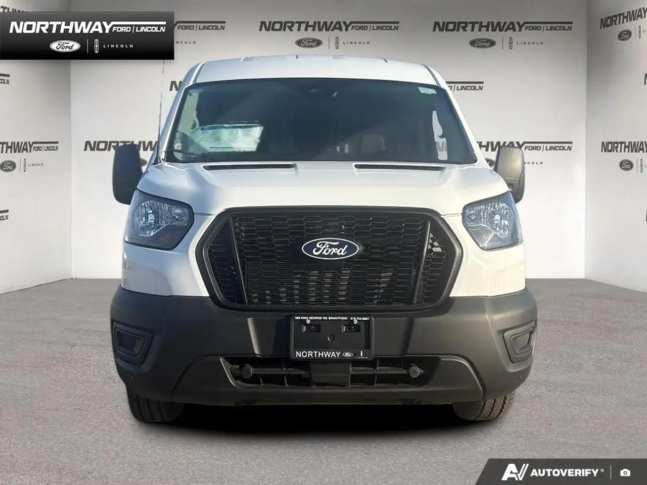 Ford Transit Cargo Van снимка Ford Transit Cargo Van