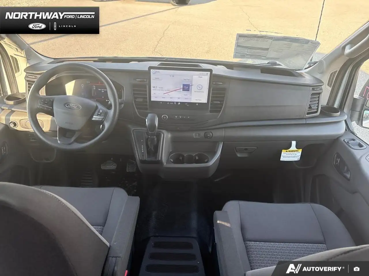 Ford Transit Cargo Van снимка Ford Transit Cargo Van