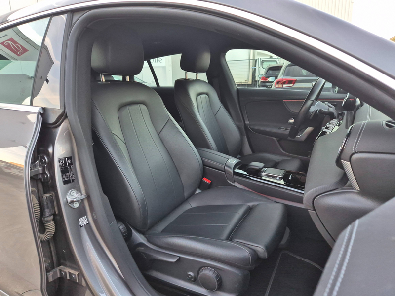 Mercedes-Benz CLA 250 e PHEV // HYBRID // 71.043 KM !! — photo 15