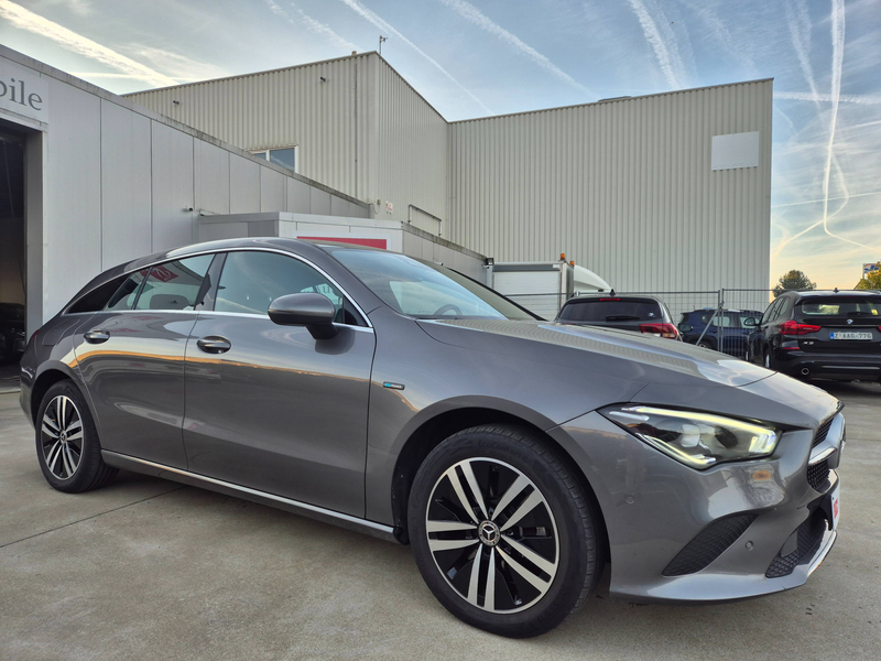Mercedes-Benz CLA 250 e PHEV // HYBRID // 71.043 KM !!