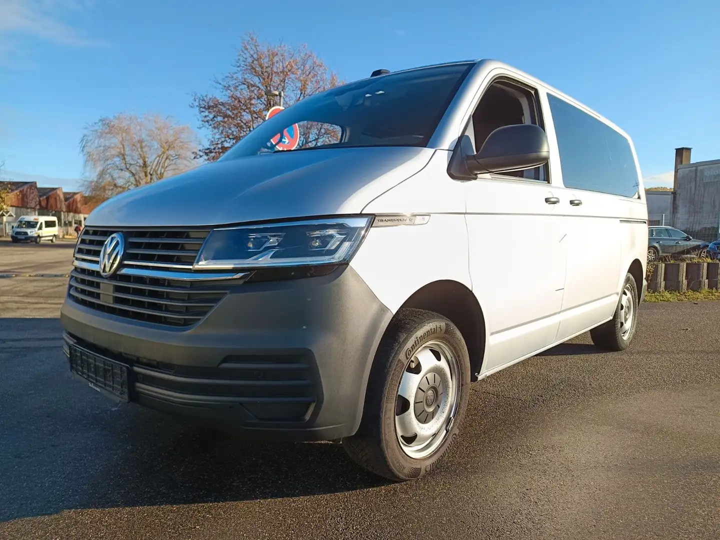 Volkswagen T6 Kombi T6.1 Kombi DSG / Navi / LED Silber - 2