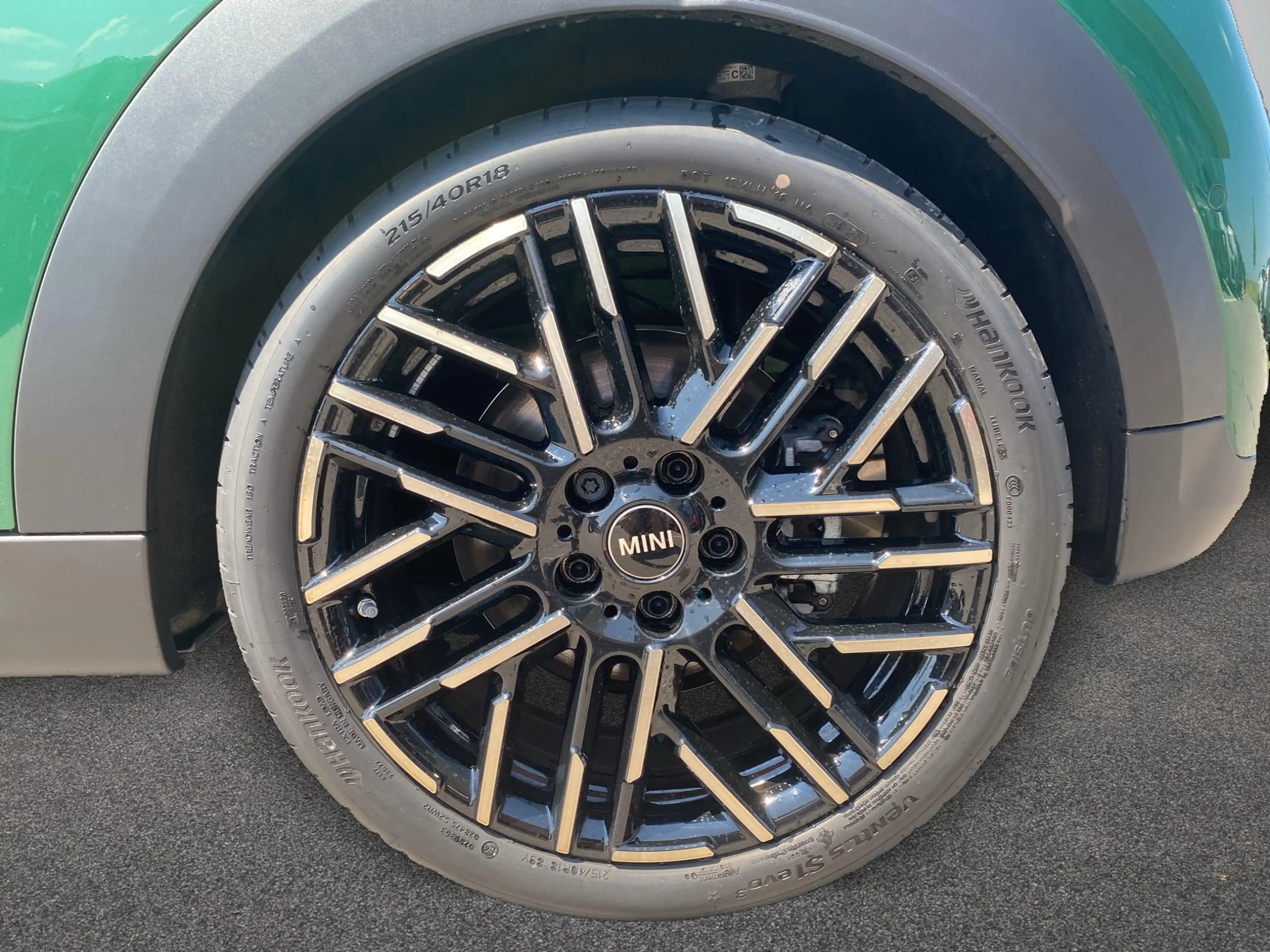 MINI Cooper C Favoured Trim — photo 9