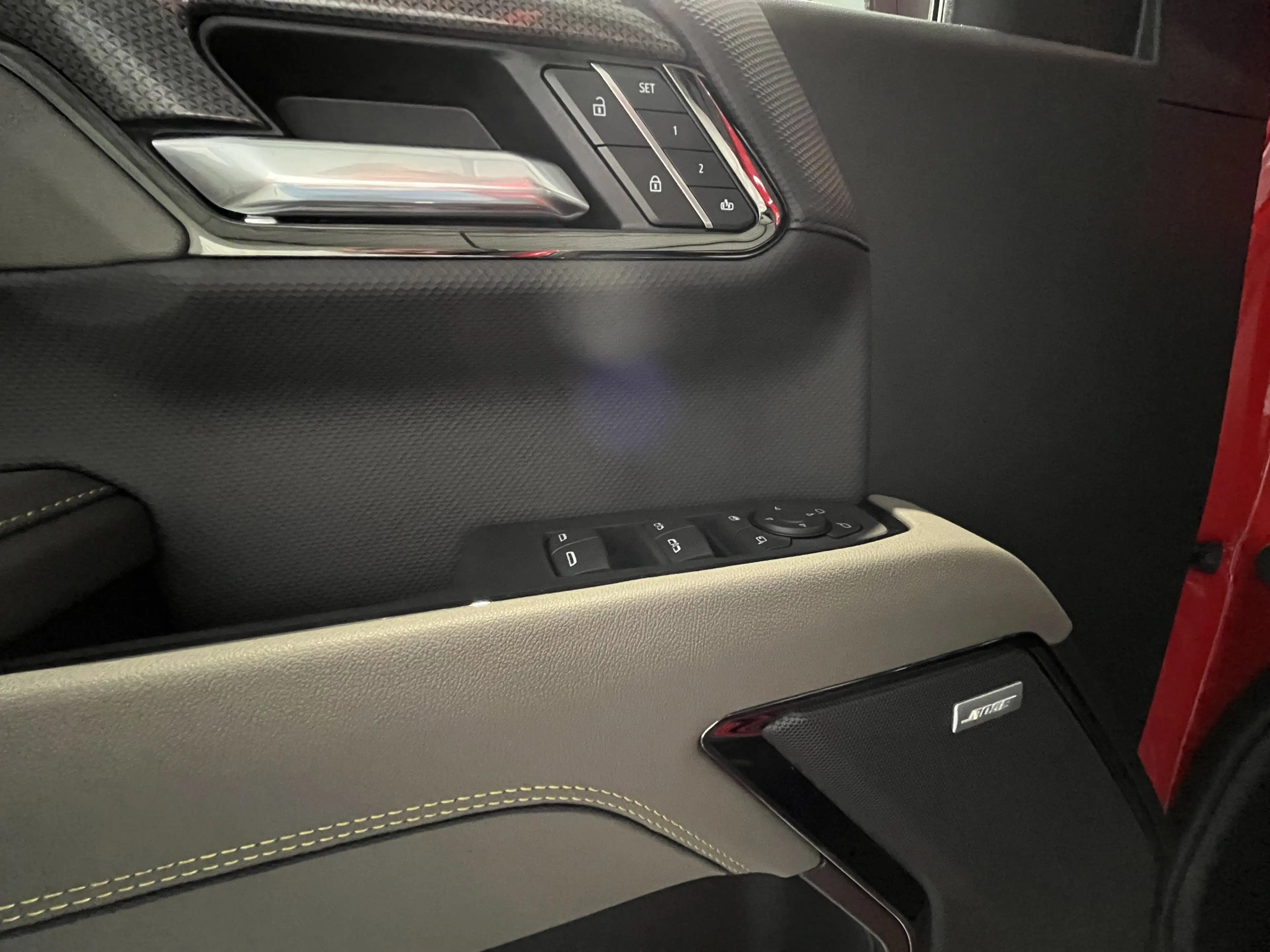 Chevrolet Silverado ZR2 - V8 6.2L — photo 11