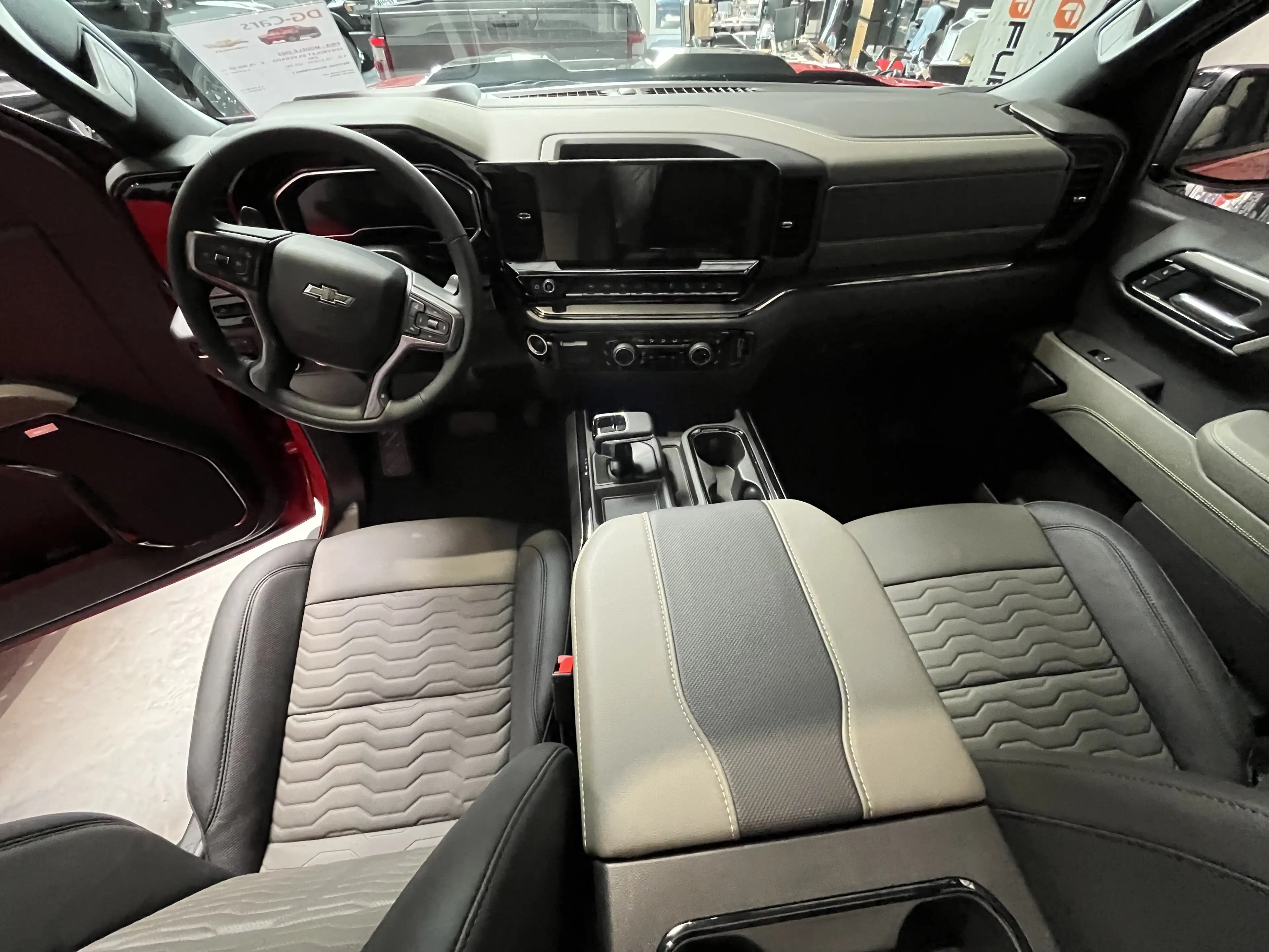 Chevrolet Silverado ZR2 - V8 6.2L — photo 9