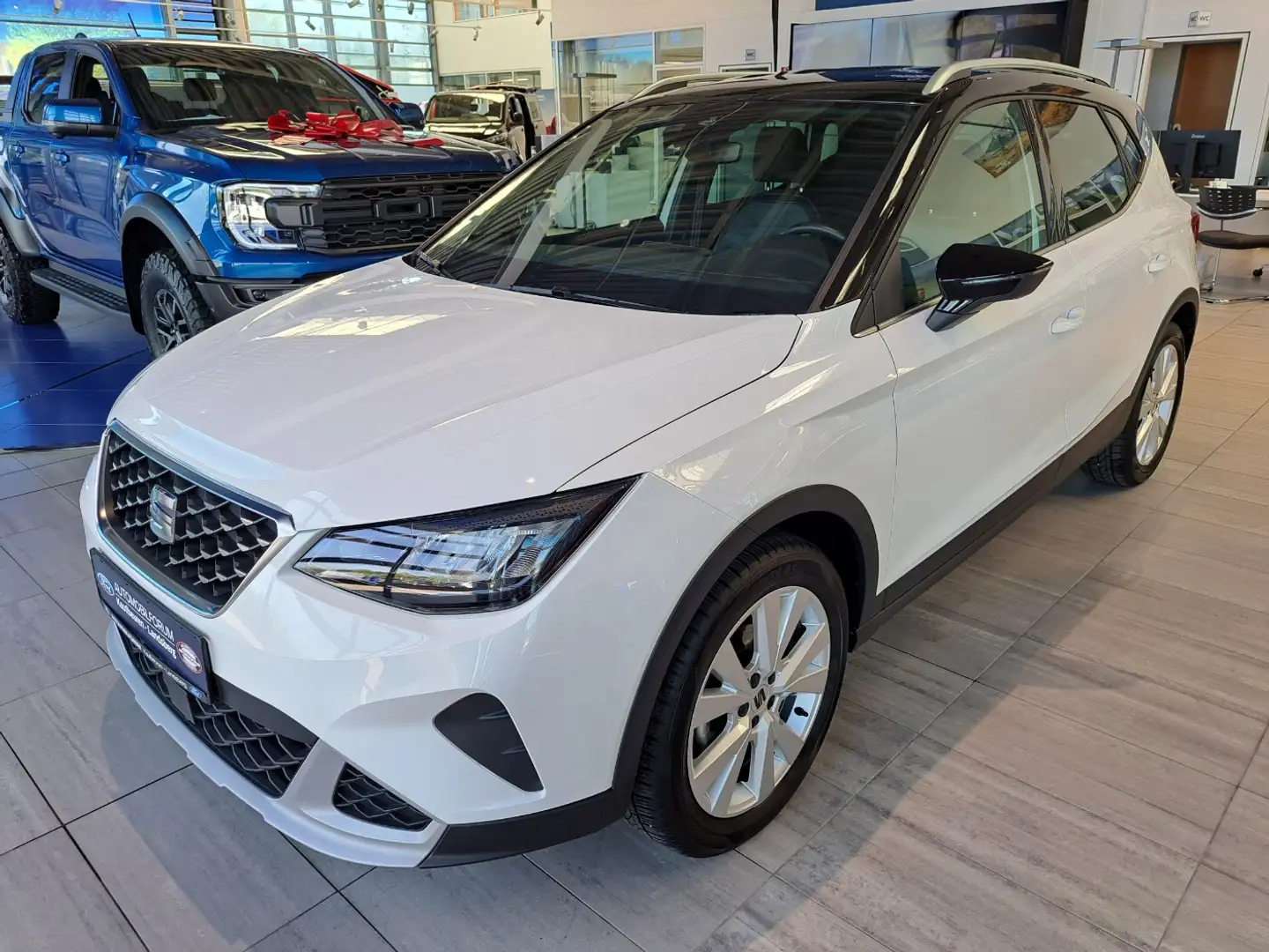 SEAT Arona 1.0 TSI Xperience ACC Navi LED KeyLess PDC Blanco - 2