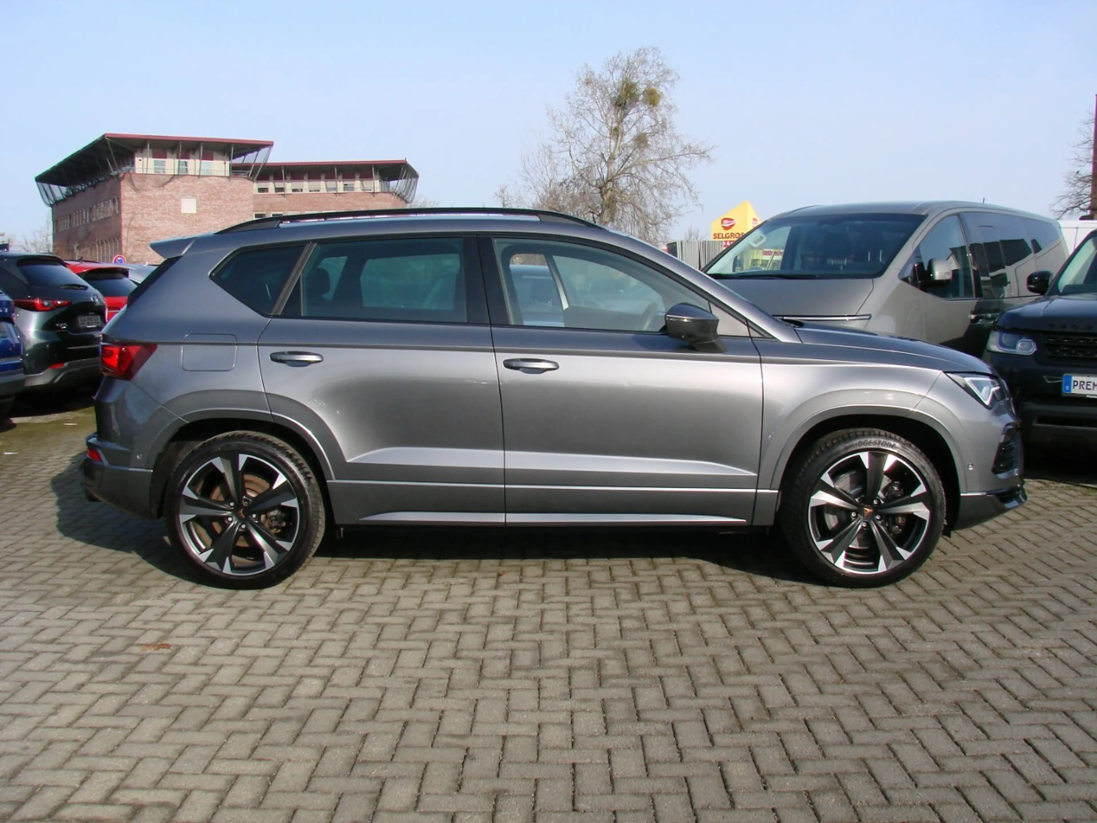 CUPRA Ateca 2,0TSi VZ 4Drive ACC Pano AHK LED — photo 4