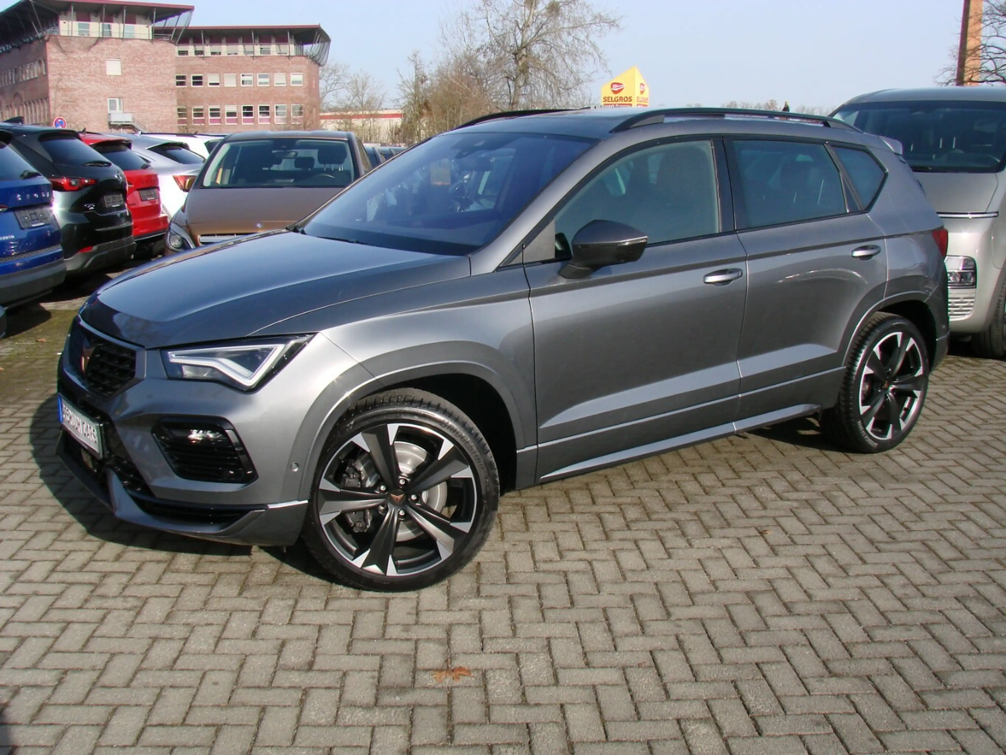 CUPRA Ateca 2,0TSi VZ 4Drive ACC Pano AHK LED — photo 8