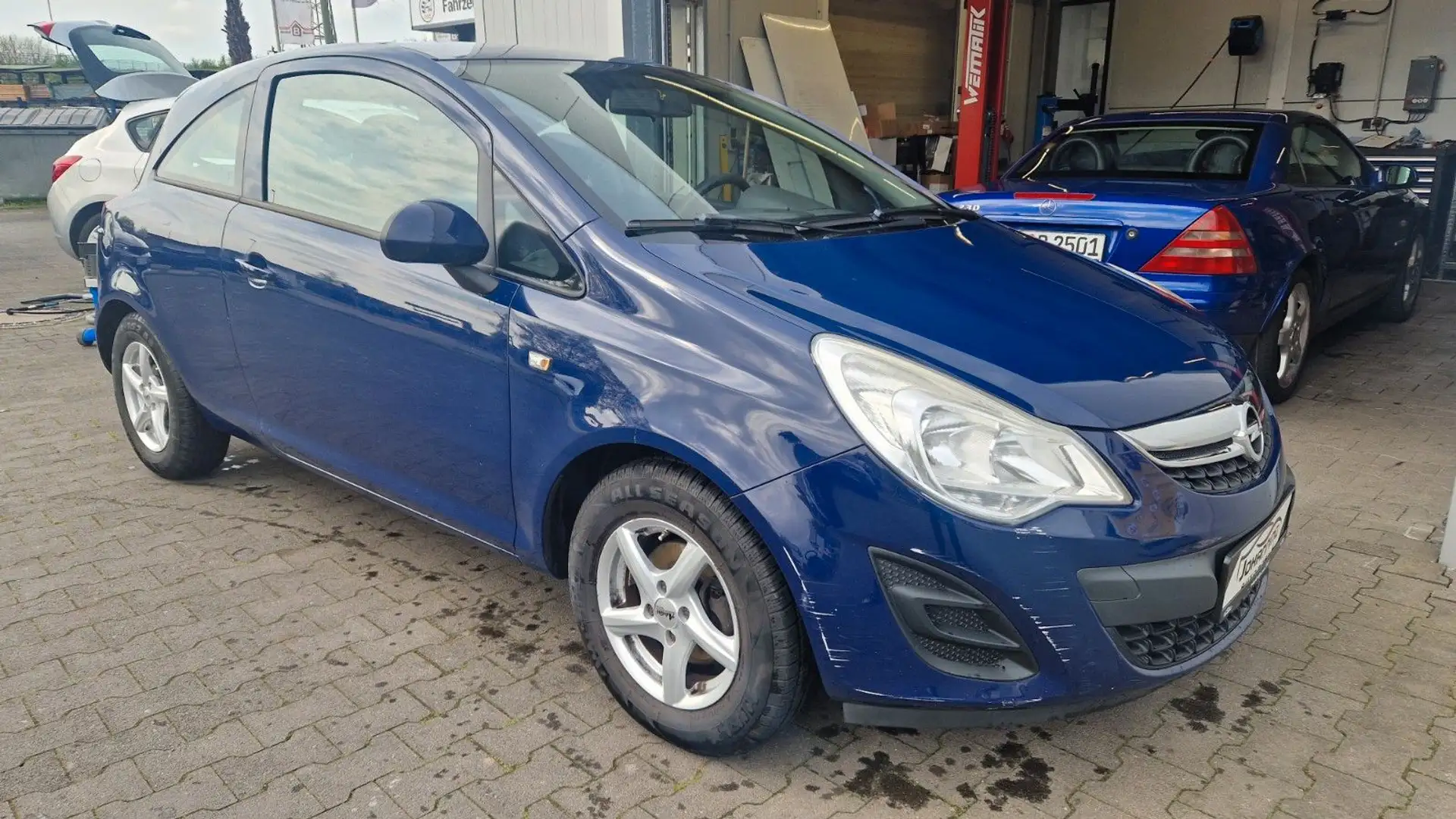Opel Corsa D Blau - 2