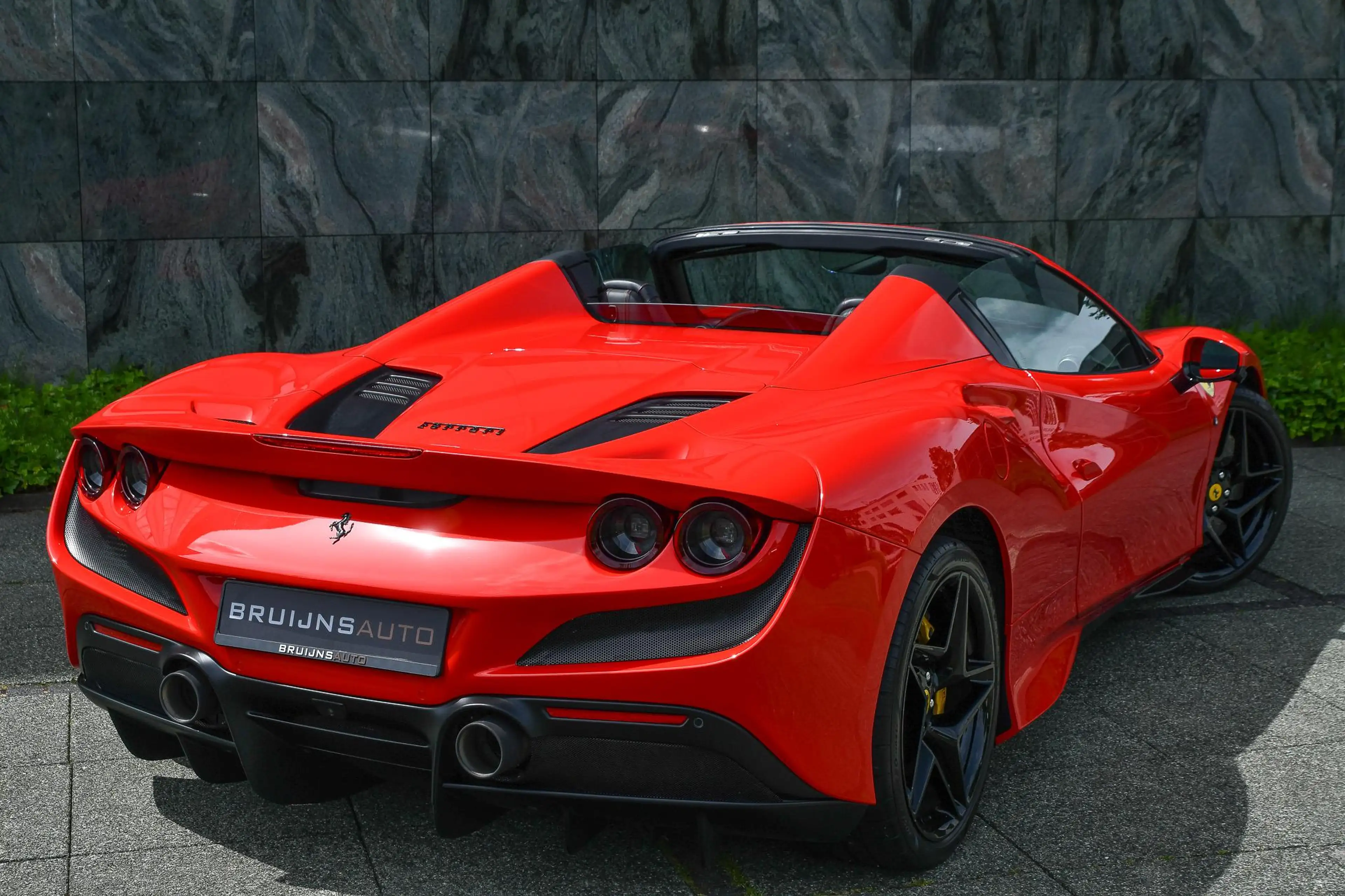 Ferrari F8 Spider 3.9 V8 HELE Rosso Scuderia |Lift|Passengerdisplay| — photo 3
