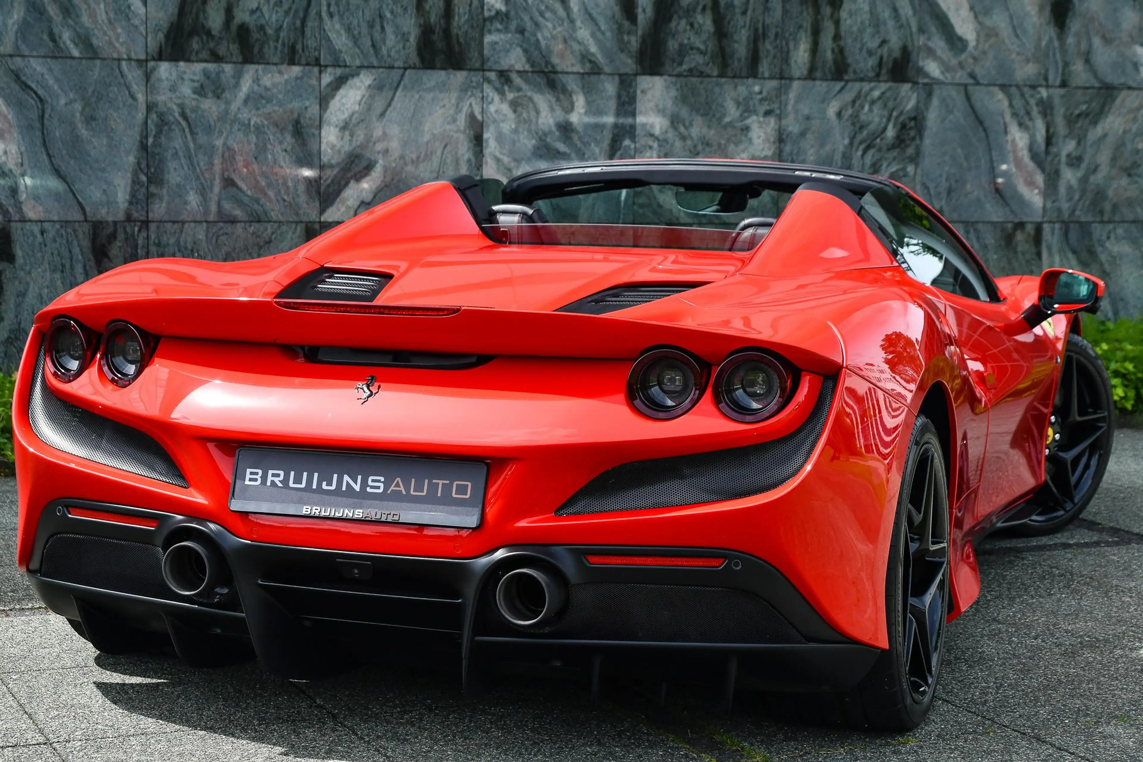 Ferrari F8 Spider 3.9 V8 HELE Rosso Scuderia |Lift|Passengerdisplay| — photo 8