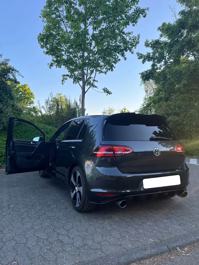 Volkswagen Golf GTI Серый - 1