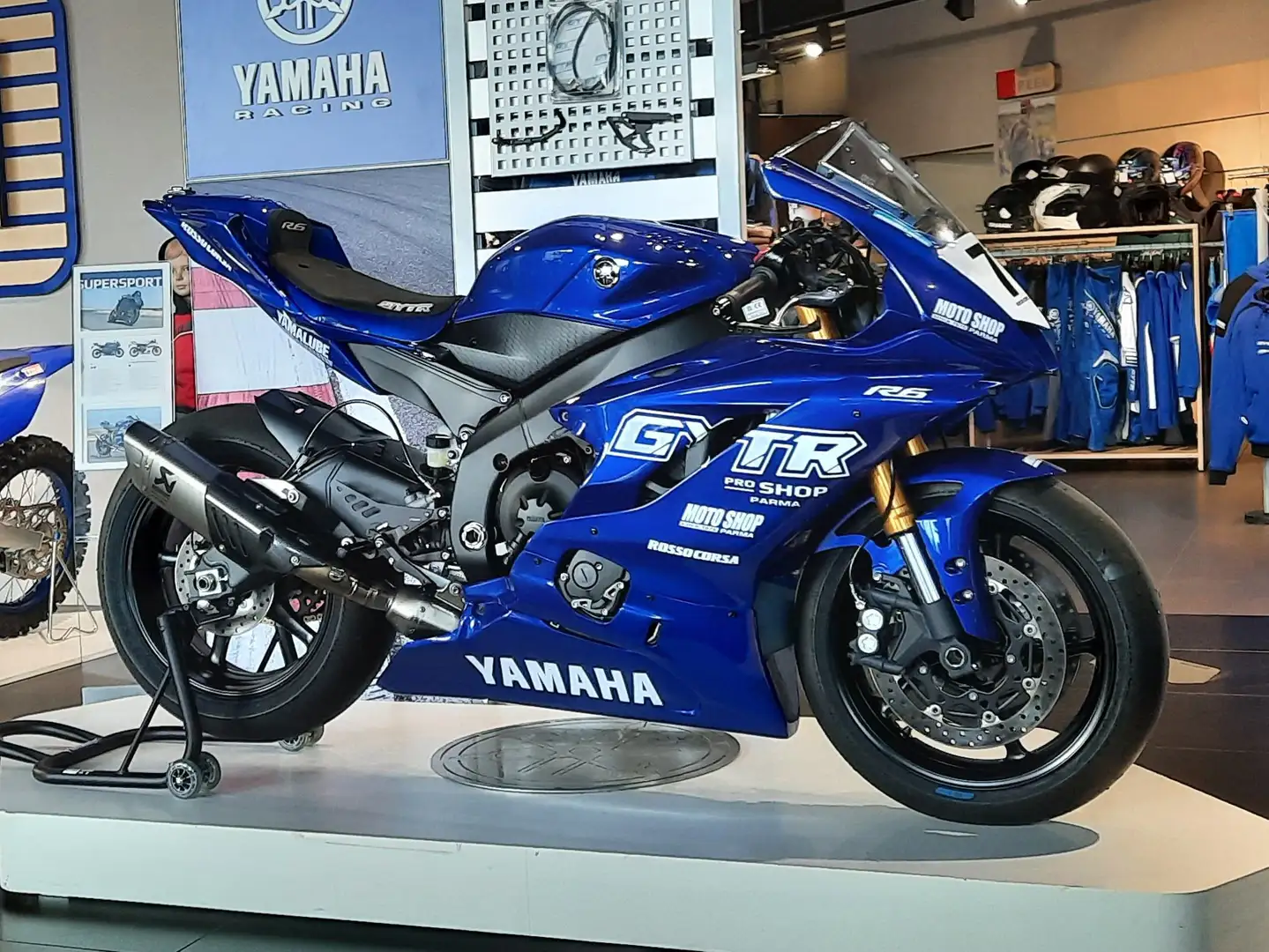 Yamaha YZF-R6 GYTR Mavi - 1