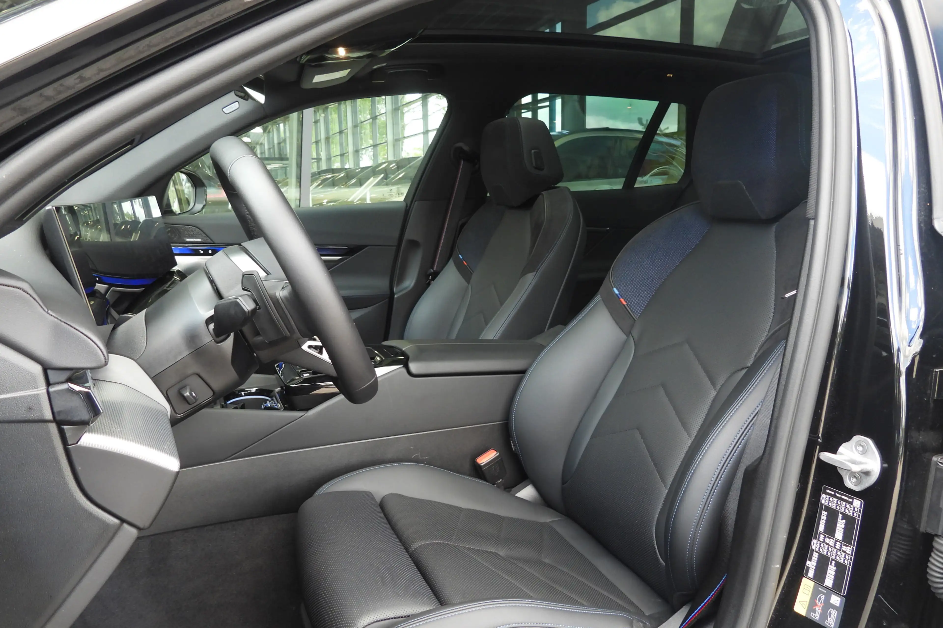 BMW 550 5 Serie Touring 550e xDrive M Sport Automaat / Pan — photo 3
