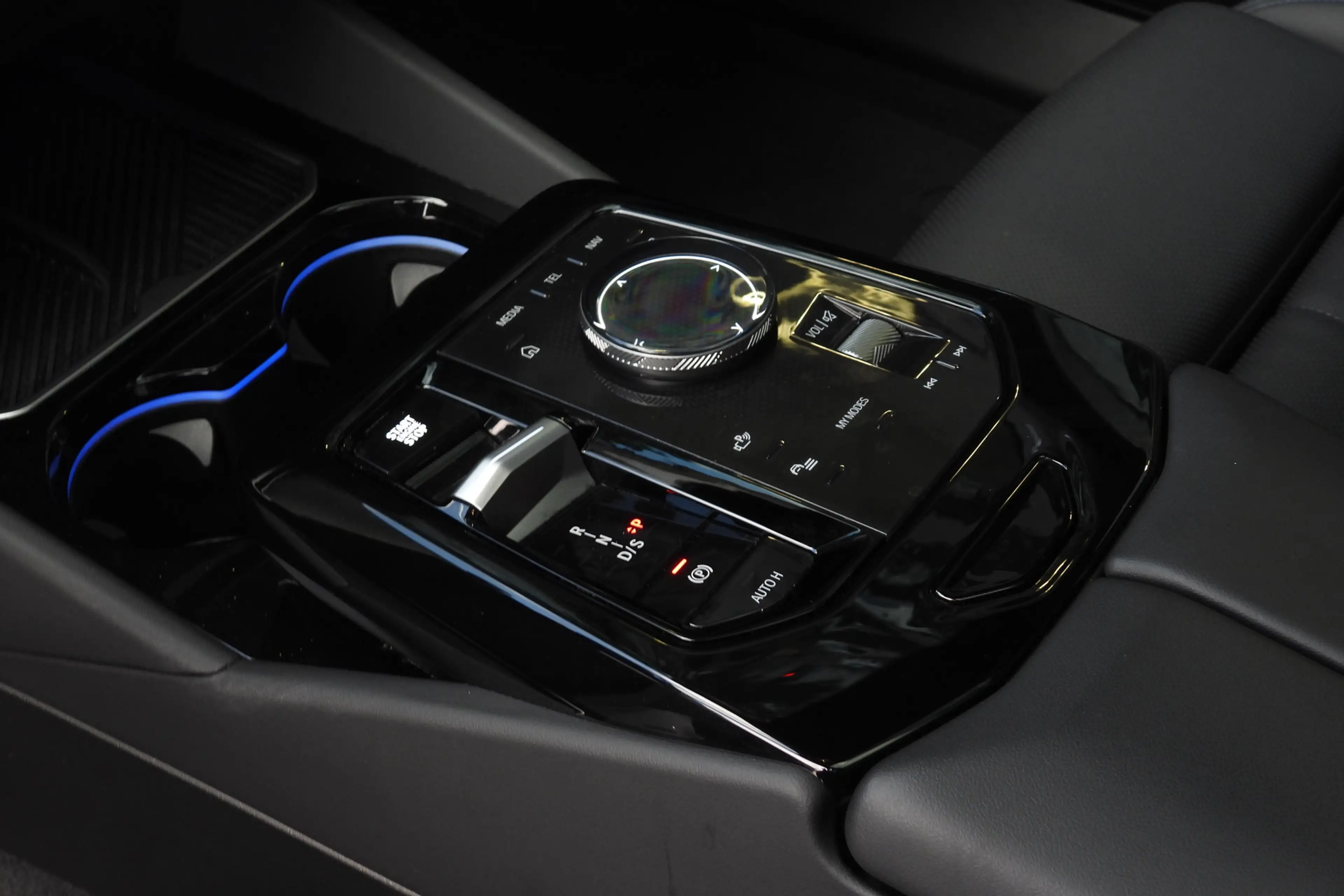 BMW 550 5 Serie Touring 550e xDrive M Sport Automaat / Pan — photo 11